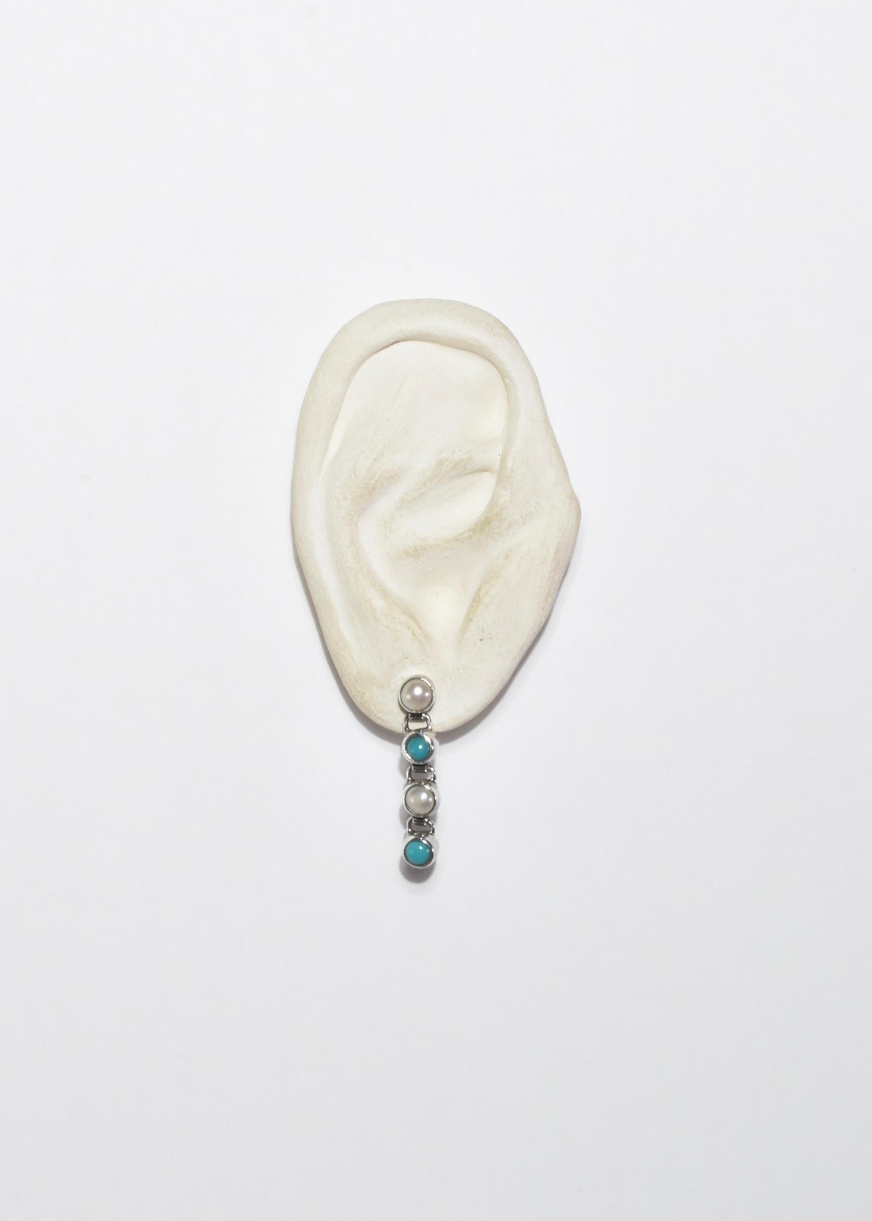 Turquoise Pearl Earrings In Good Condition In Richmond, VA