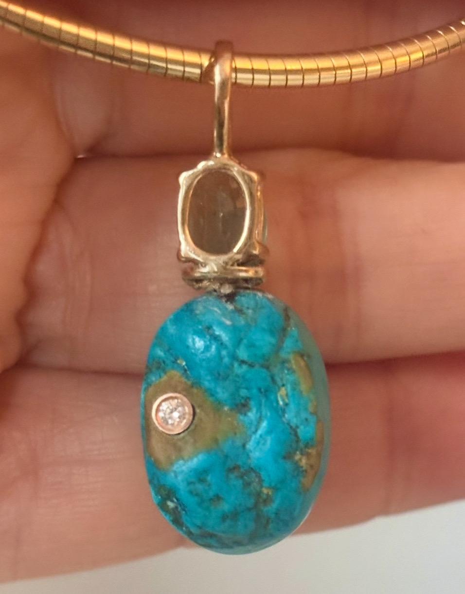 Turquoise Pendant with Emeralds, (hidden) Diamond and 14k Gold im Angebot 3