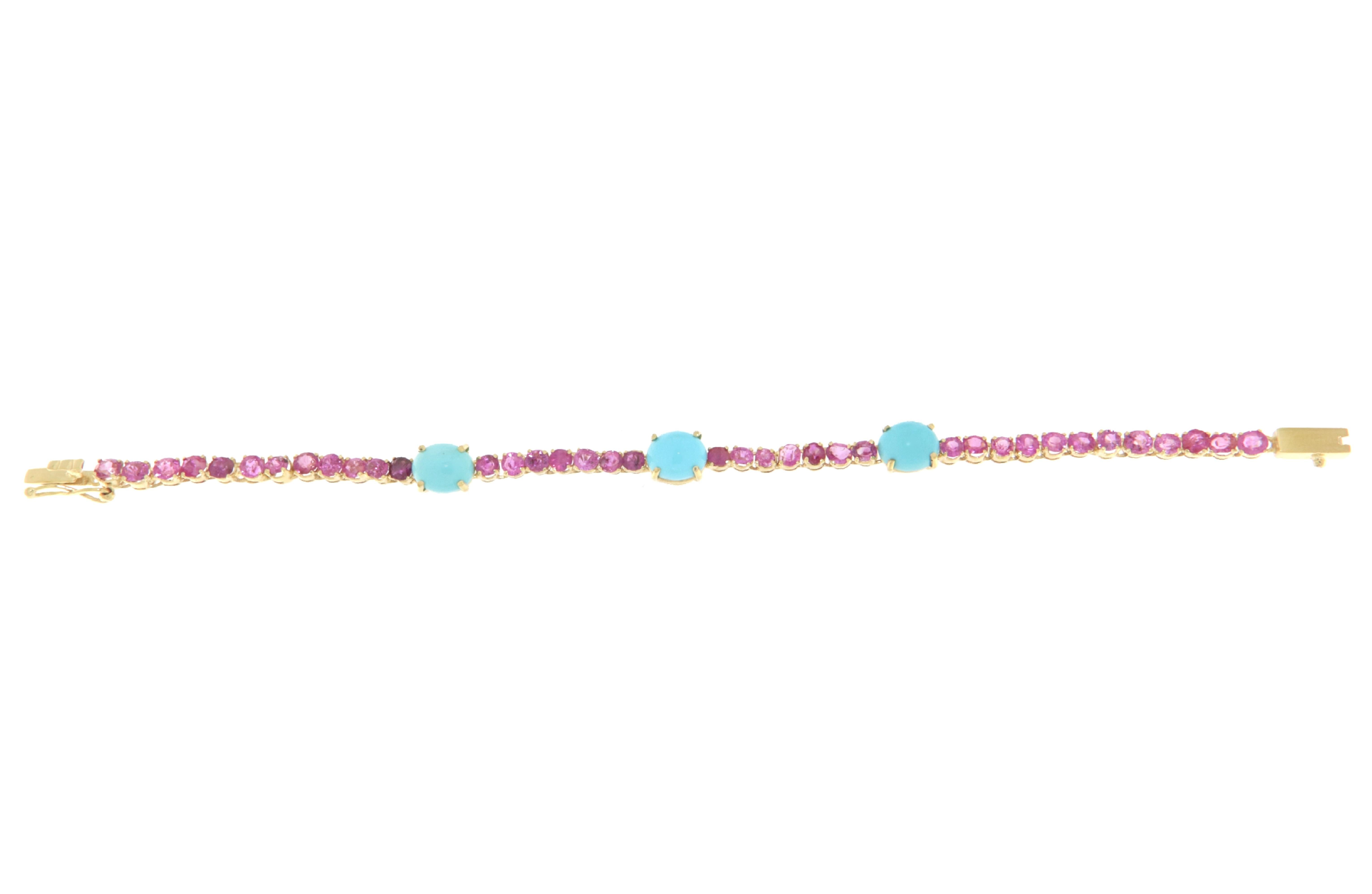 Turquoise Pink Sapphires 18 Karat Yellow Gold Cuff Bracelet For Sale 1