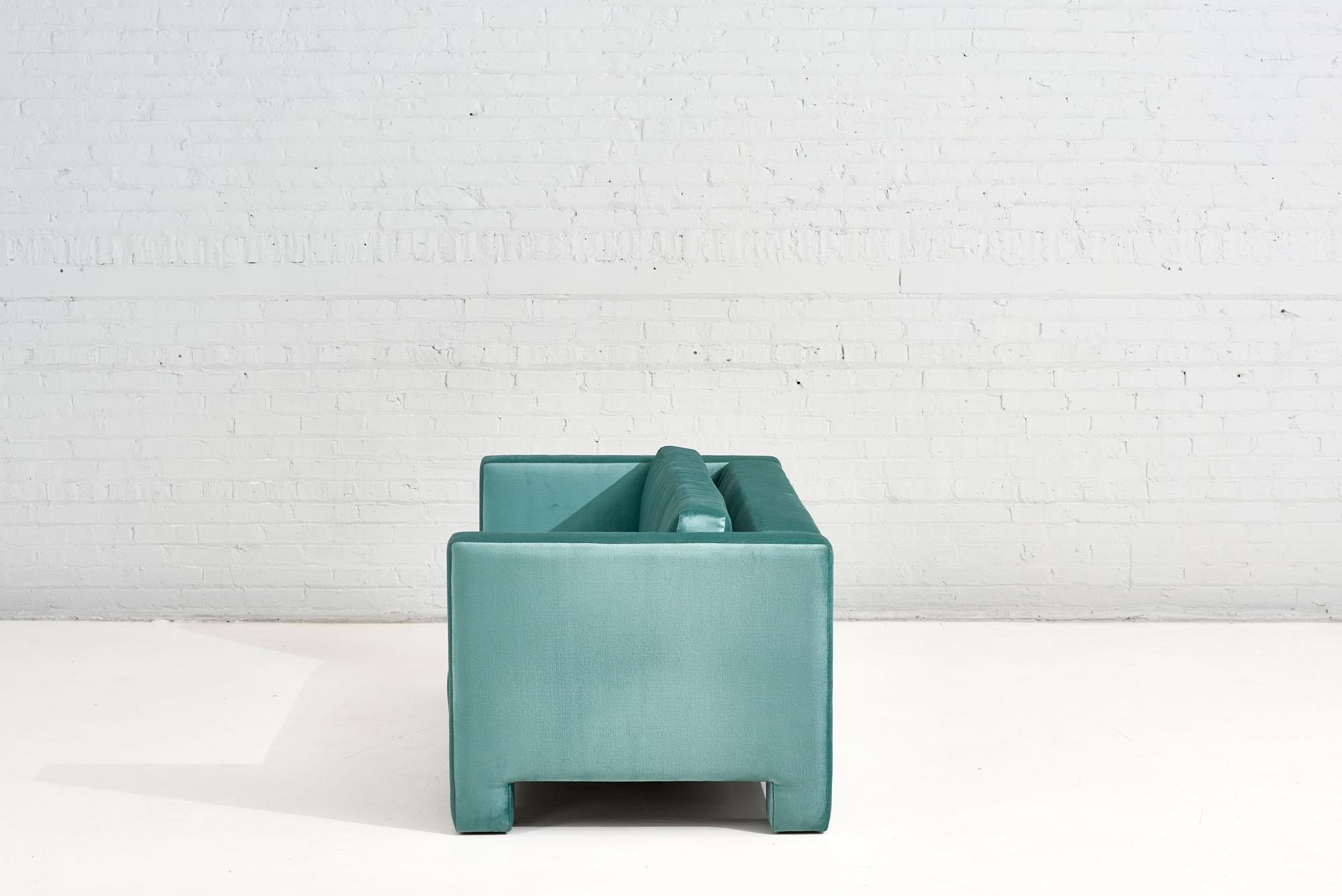 Turquoise Post Modern Cubic Settee, 1970	 In Excellent Condition For Sale In Chicago, IL