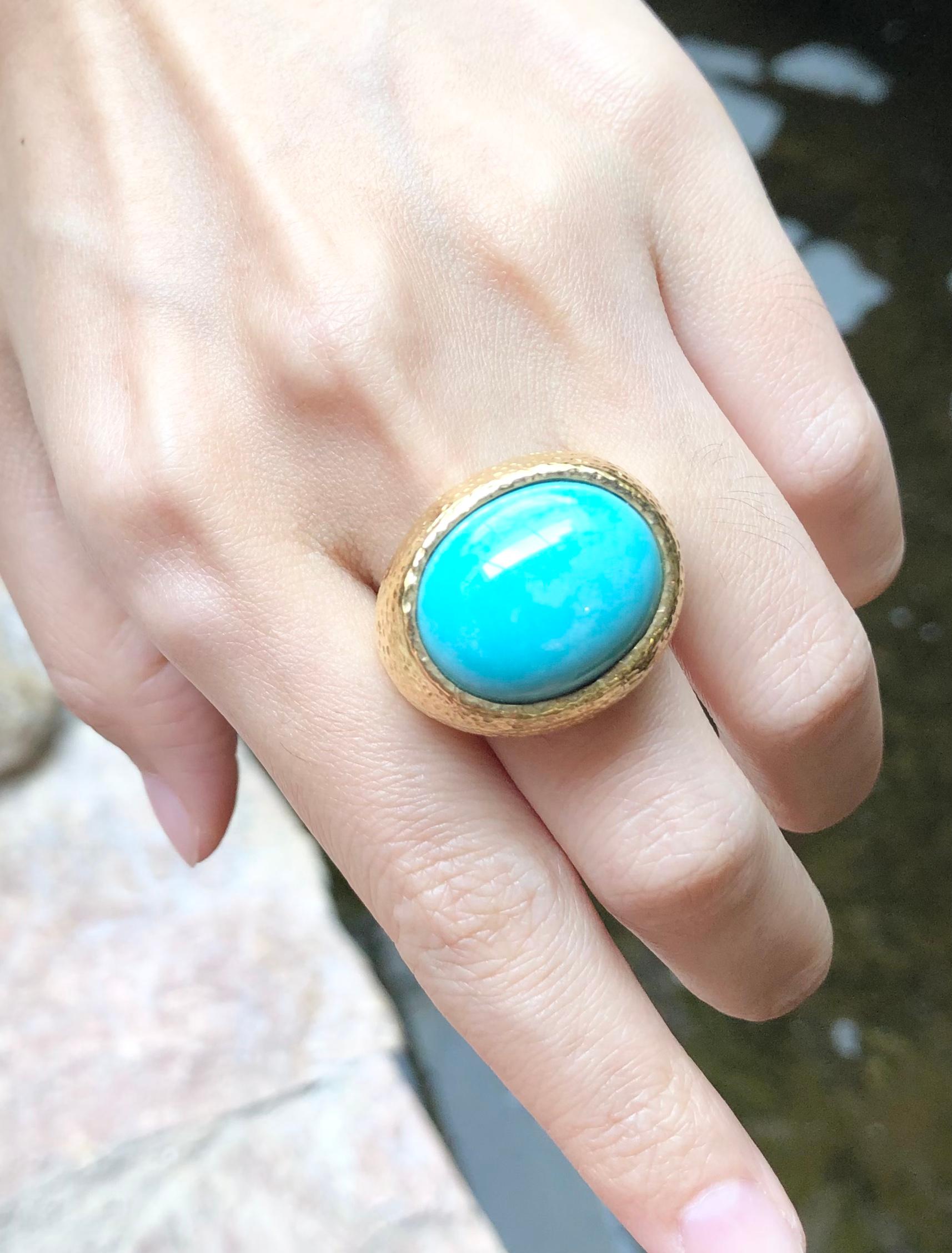 Turquoise Ring Set in 18 Karat Gold Settings In New Condition For Sale In Bangkok, TH