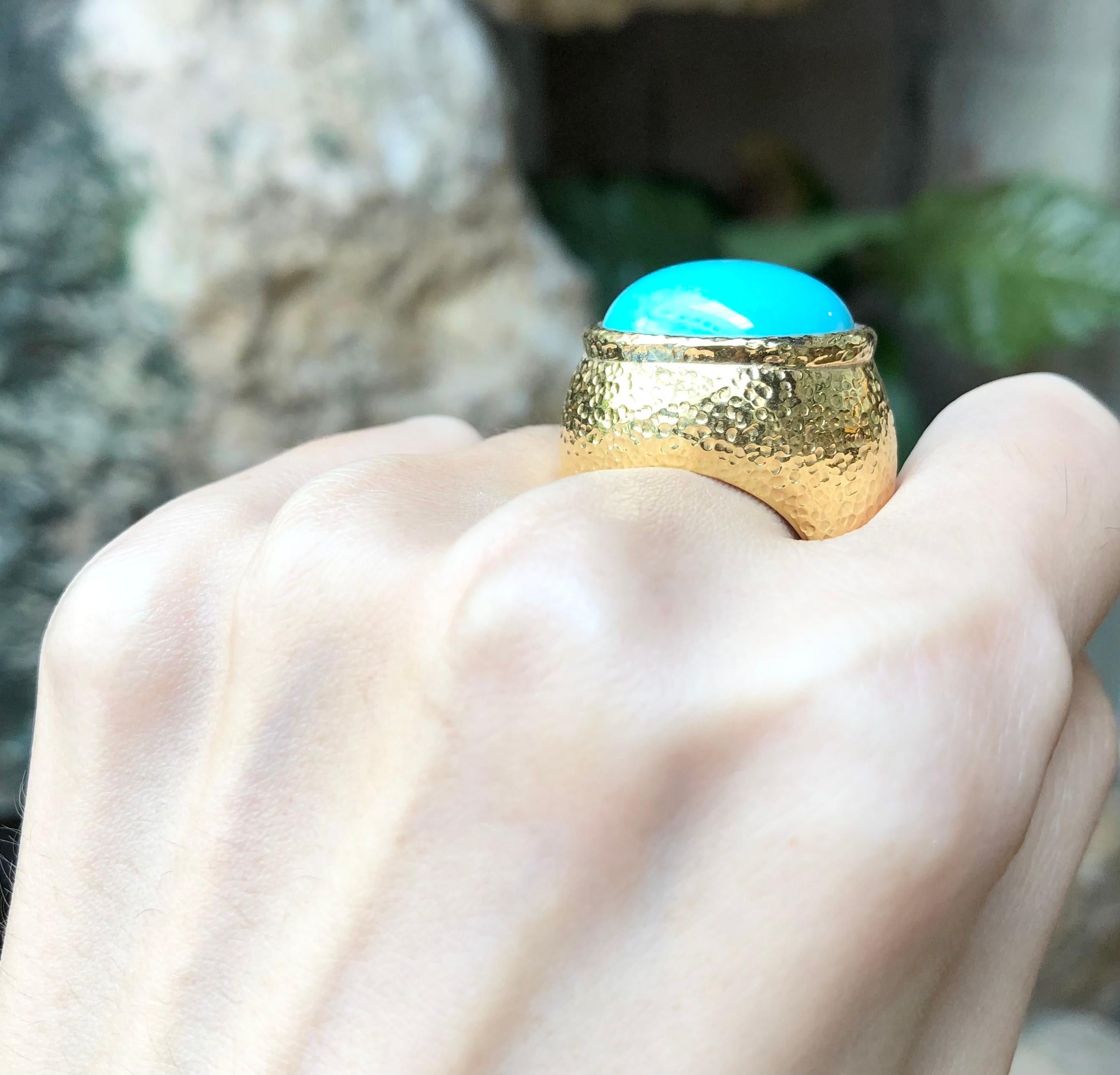 Turquoise Ring Set in 18 Karat Gold Settings For Sale 1