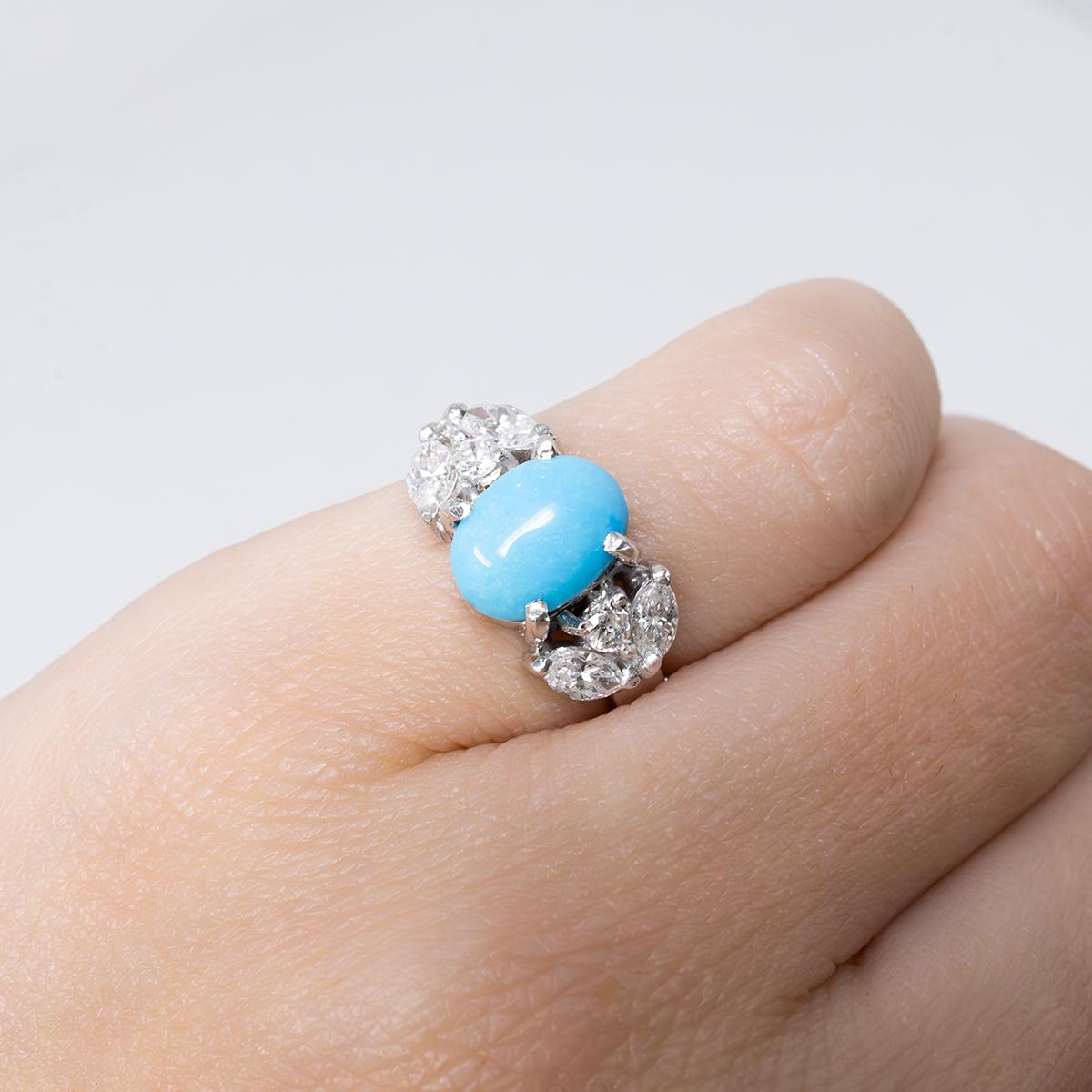 Donna Anello di turchese con pietre laterali di diamante 0,50s in vendita