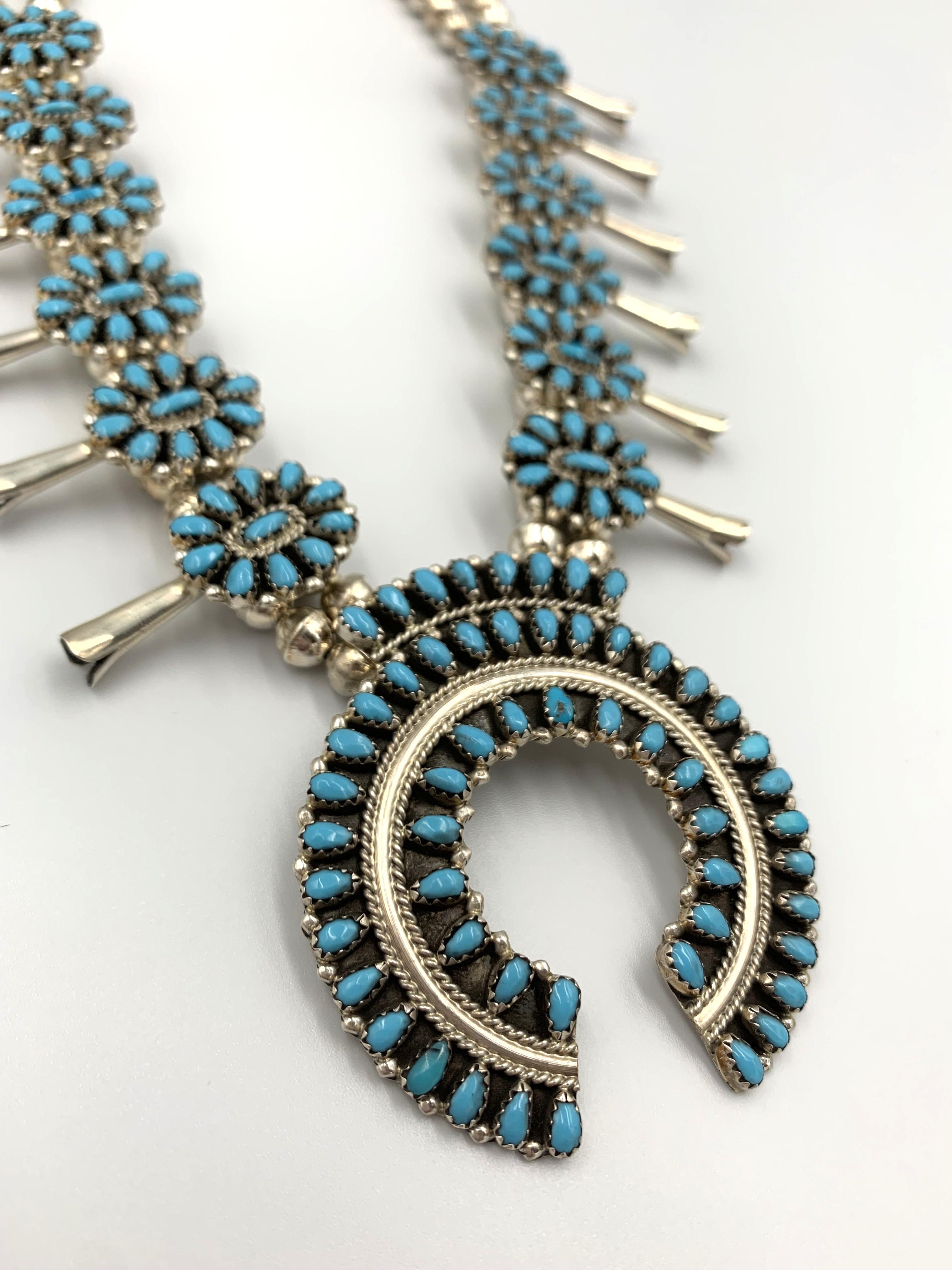 Turquoise Squash Blossom Kingman Stone Necklace Earring set by Jeffrey James  In New Condition For Sale In Scottsdale, AZ