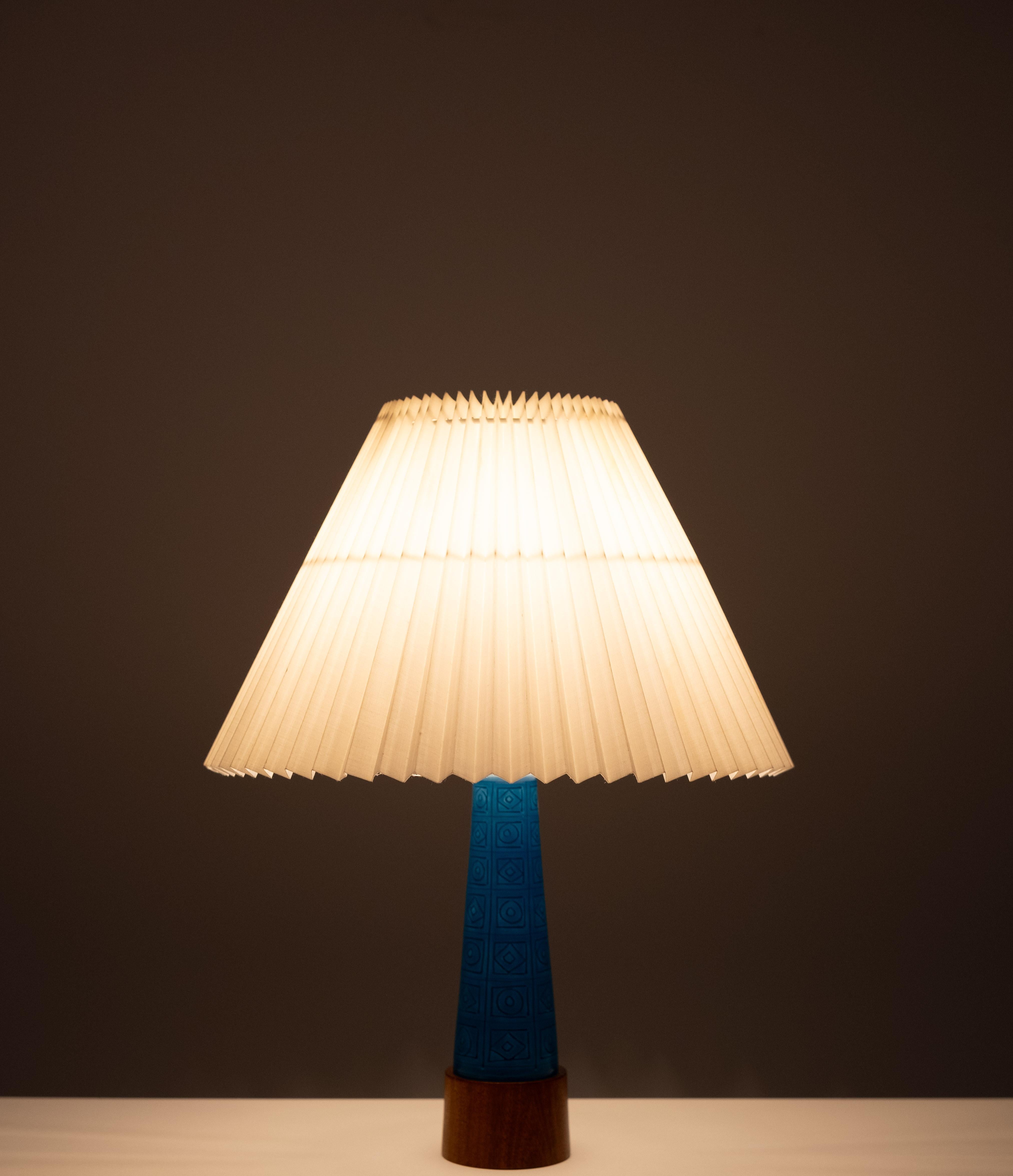 Turquoise Stoneware  Table Lamp Teak base  1960s For Sale 2