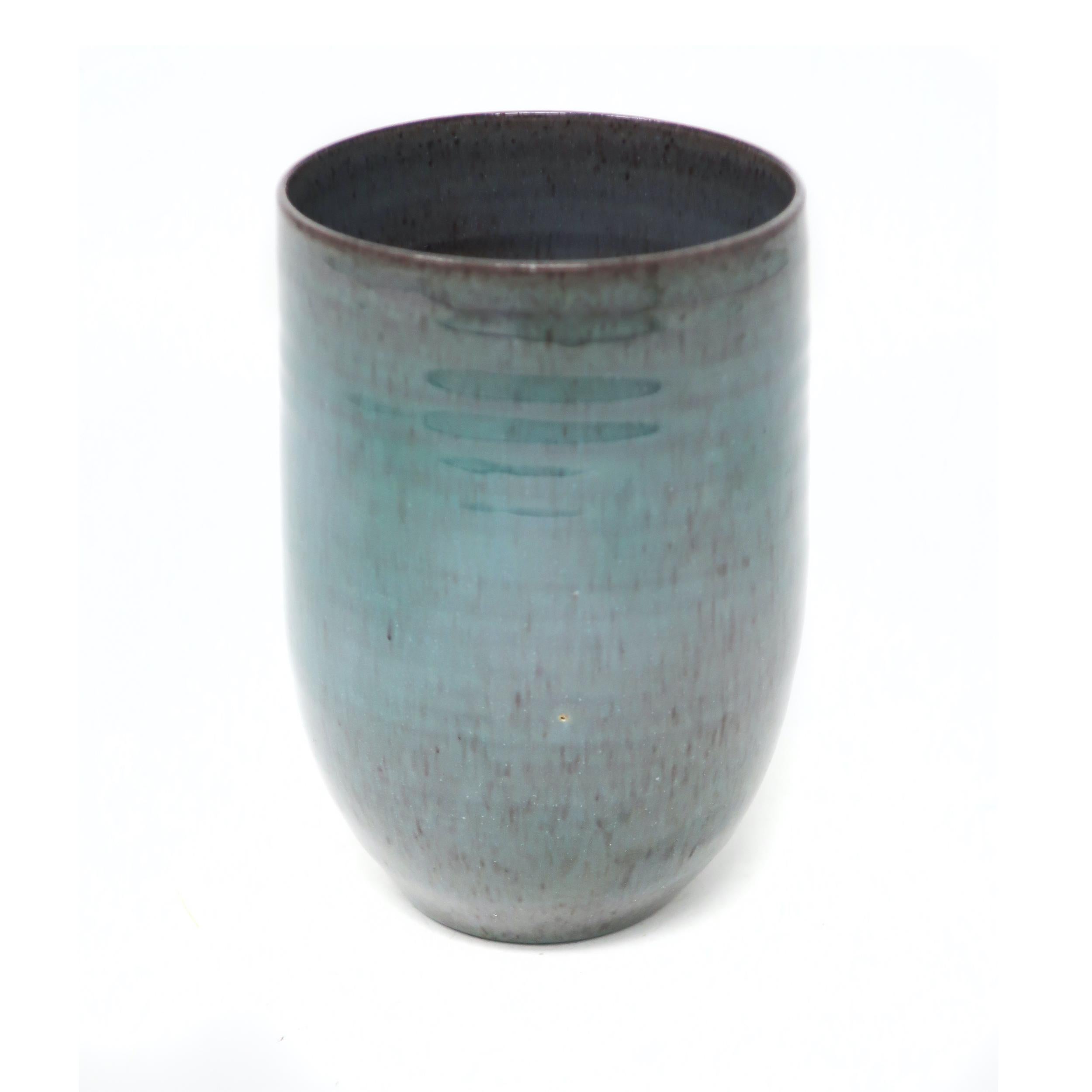 Turquoise Studio Pottery Cup by Edwin & Mary Scheier In Good Condition For Sale In Brooklyn, NY