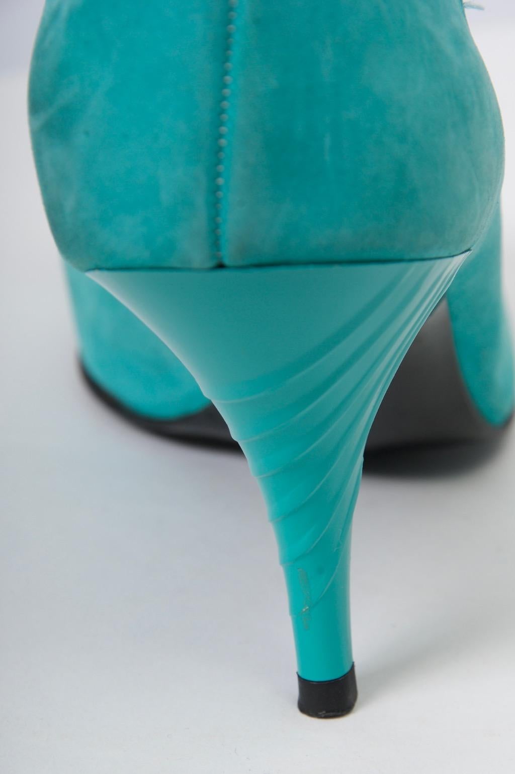 Blue Turquoise Suede 1980s Pumps by Seducta For Sale