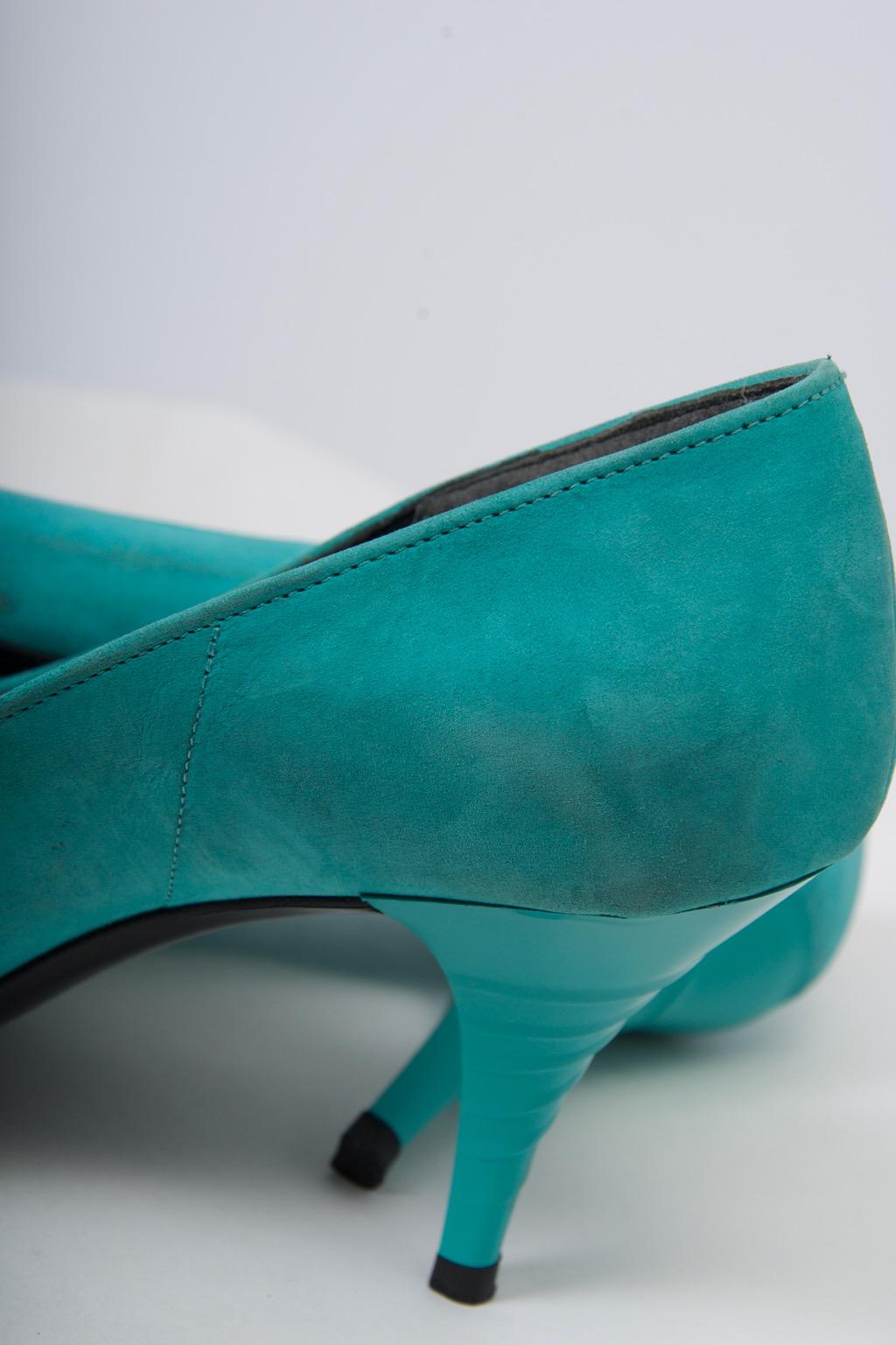 Women's Turquoise Suede 1980s Pumps by Seducta For Sale