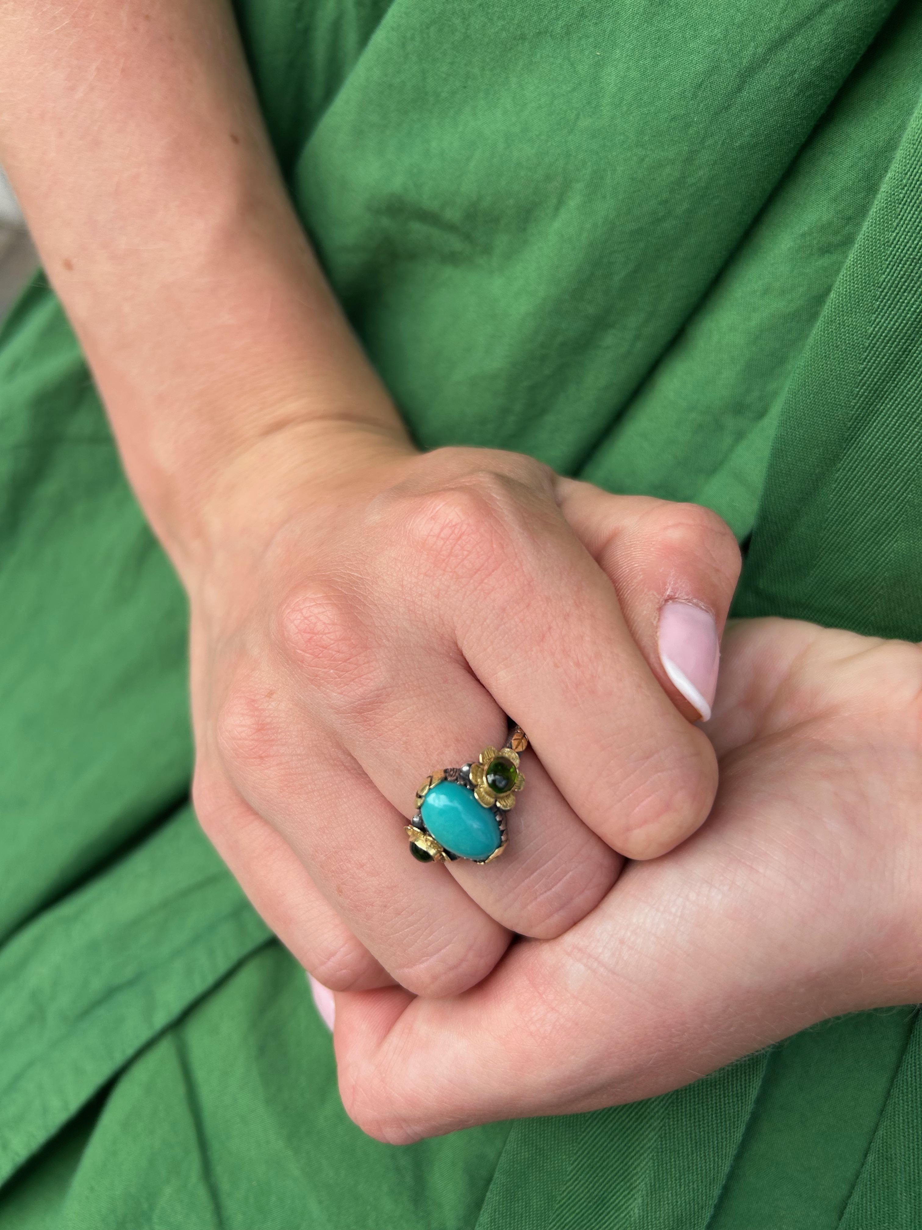 Contemporaneo Anello con tormalina turchese in argento e oro 18 carati in vendita