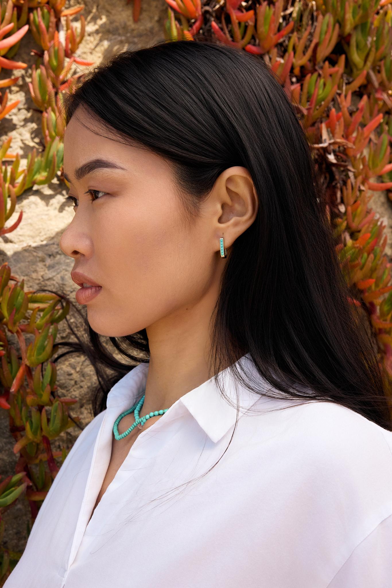 Boucles d'oreilles Turquoise en forme de U Neuf - En vente à Woodland Hills, CA