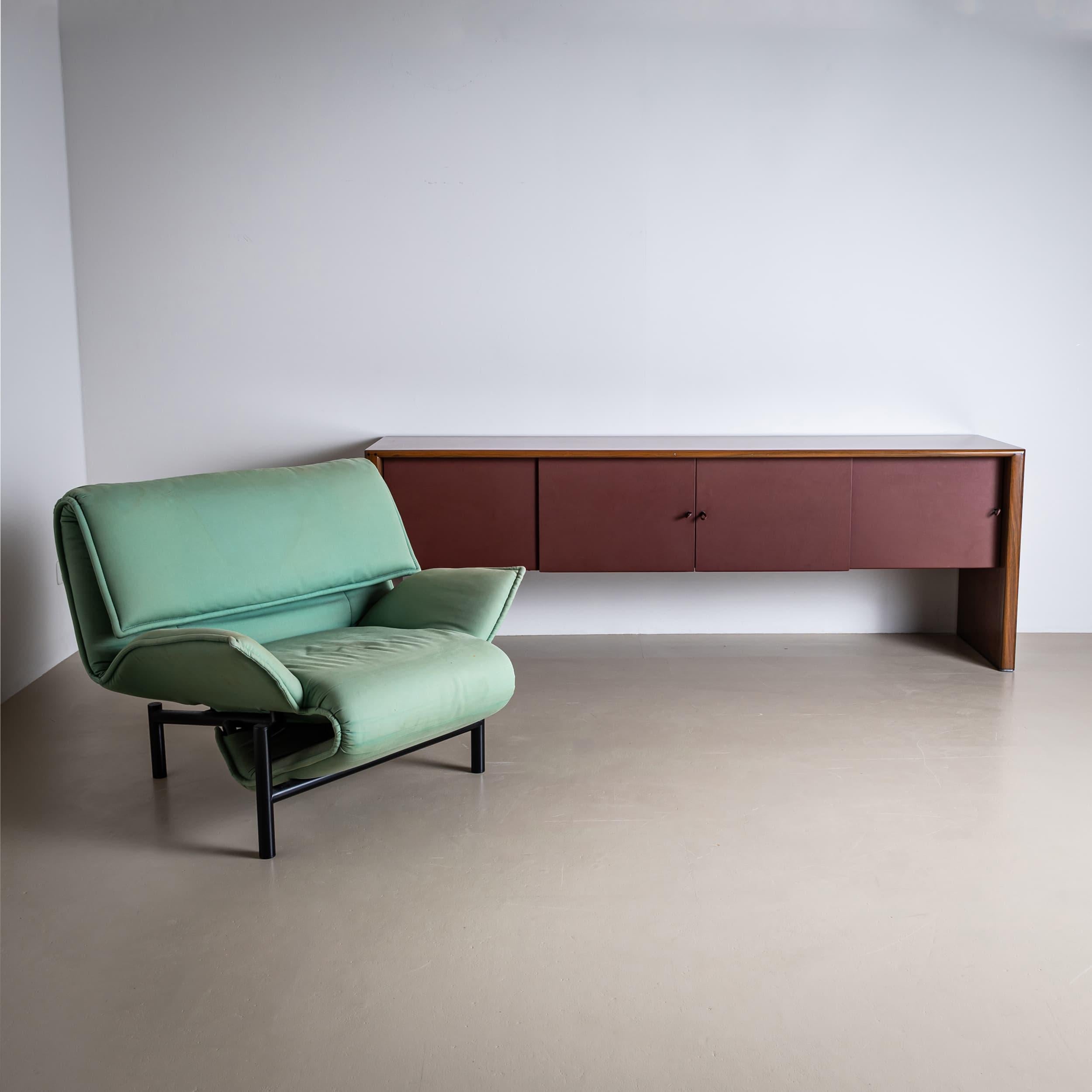 Türkis-Sessel „Veranda“ von Vico Magistretti für Cassina, Italien, L. 20. Jahrhundert. (Moderne der Mitte des Jahrhunderts) im Angebot