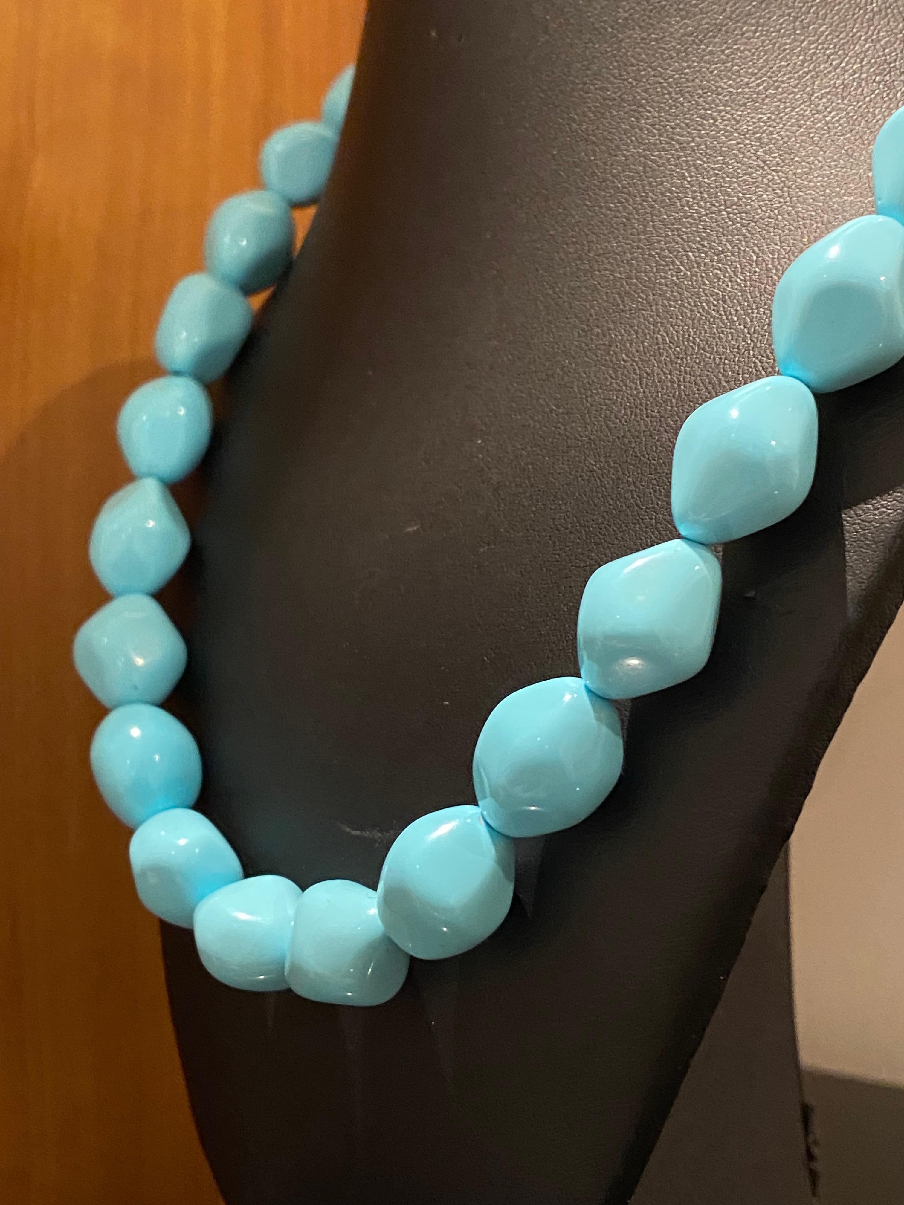 Retro Turquoise Vintage Italian Necklace, 51cm long, Toggle Snake Turquoise Clasp.