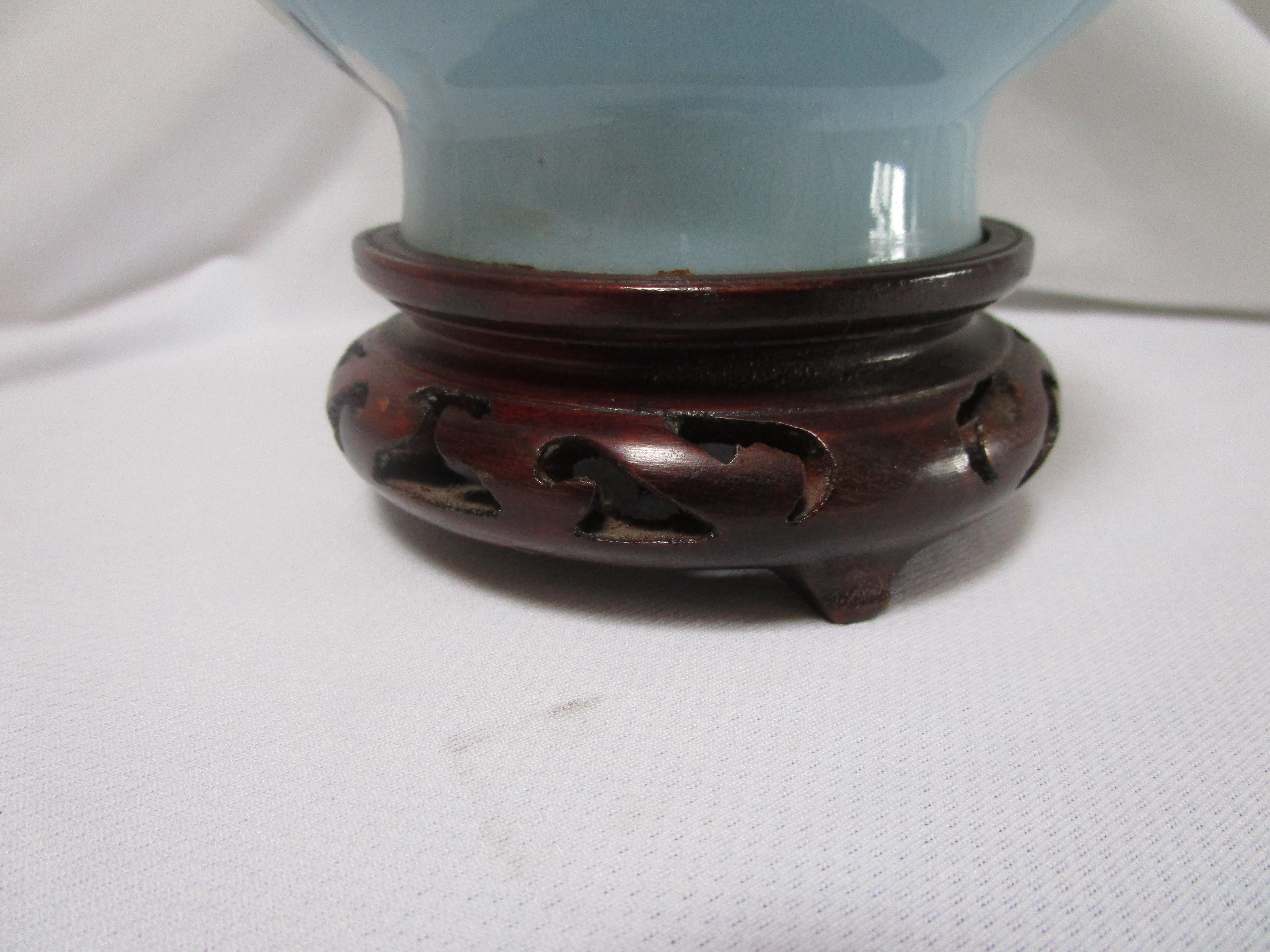 Japonisme Turquoise Vintage Japanese Ceramic Bulbous Vase on Rosewood Stand For Sale