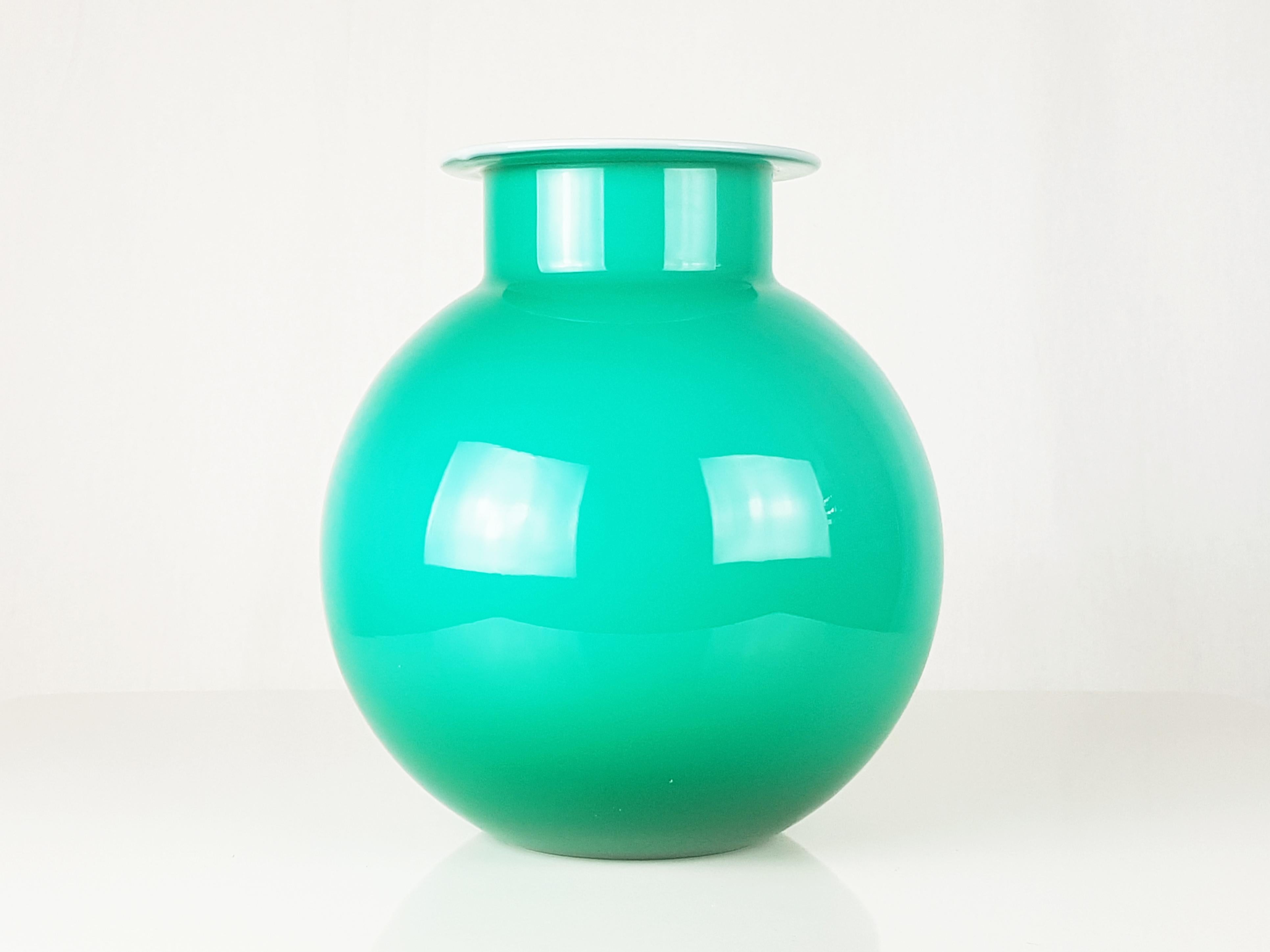 Italian Turquoise & White incamiciato glass 1980s vase by Cristallerie Galbiati, Milano For Sale