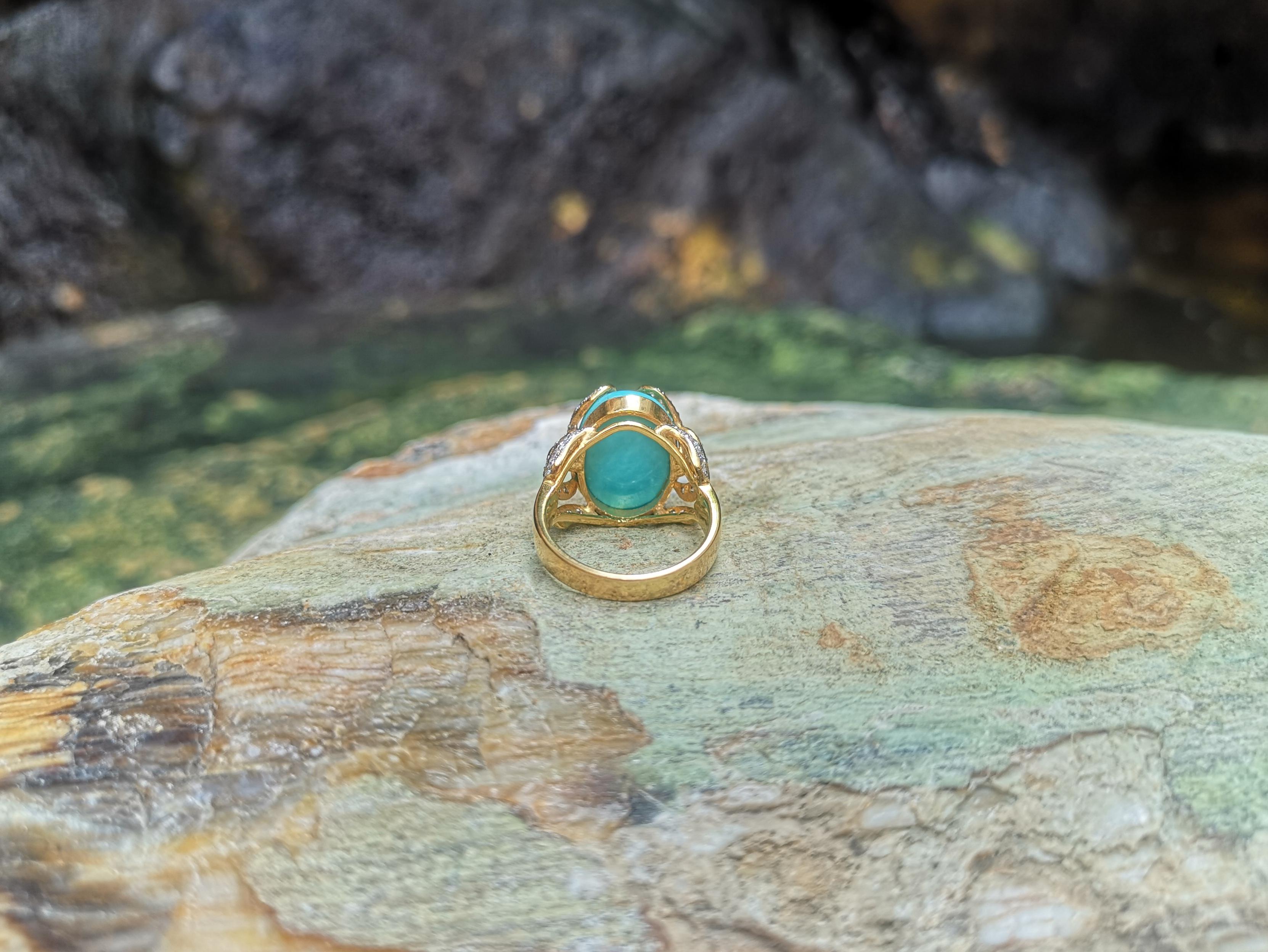 Turquoise with Diamond Ring Set in 18 Karat Gold Settings For Sale 1