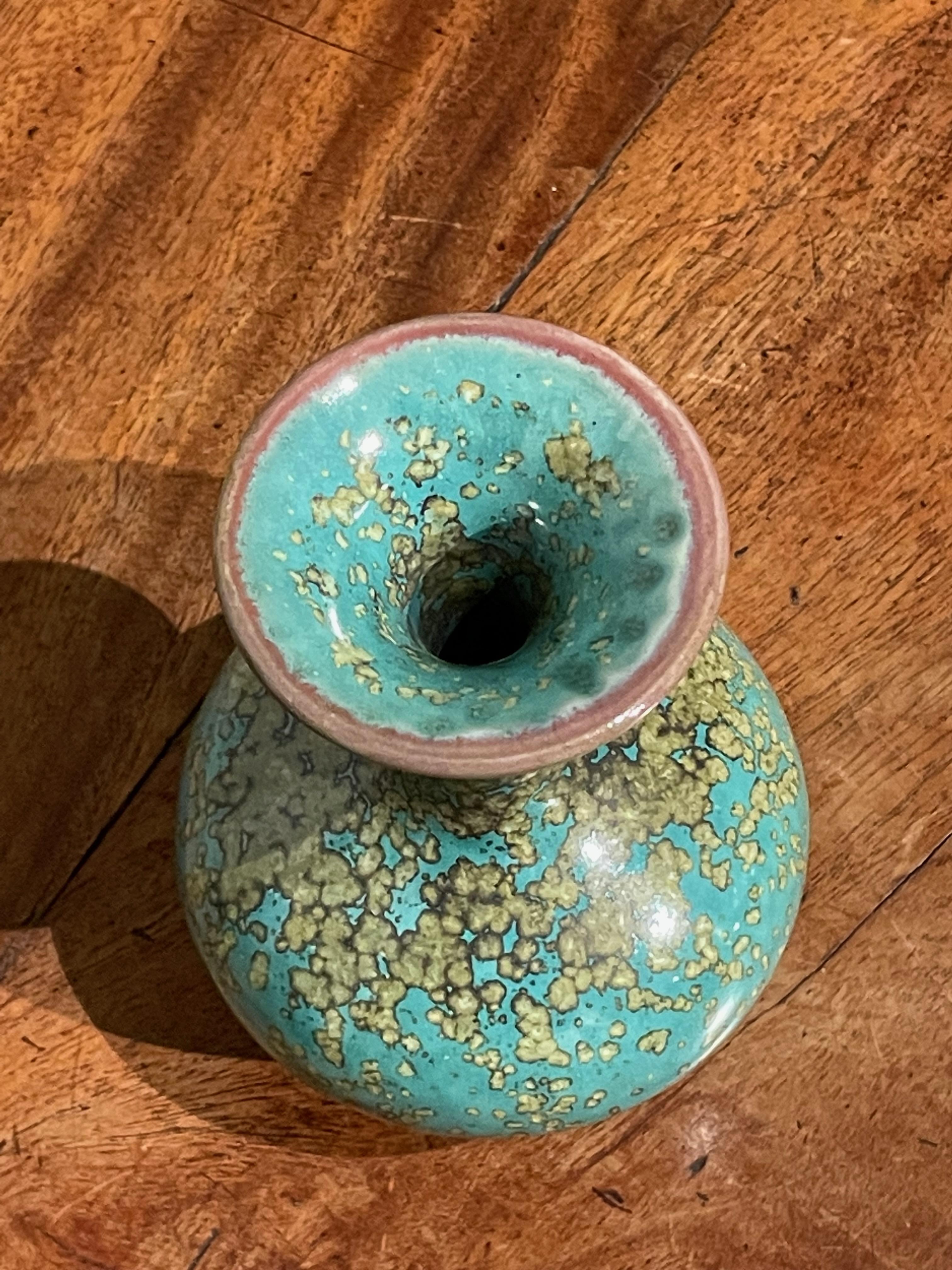 Turquoise with Gold Speckled Glaze Classic Shape Vase, China, Contemporary In New Condition For Sale In New York, NY