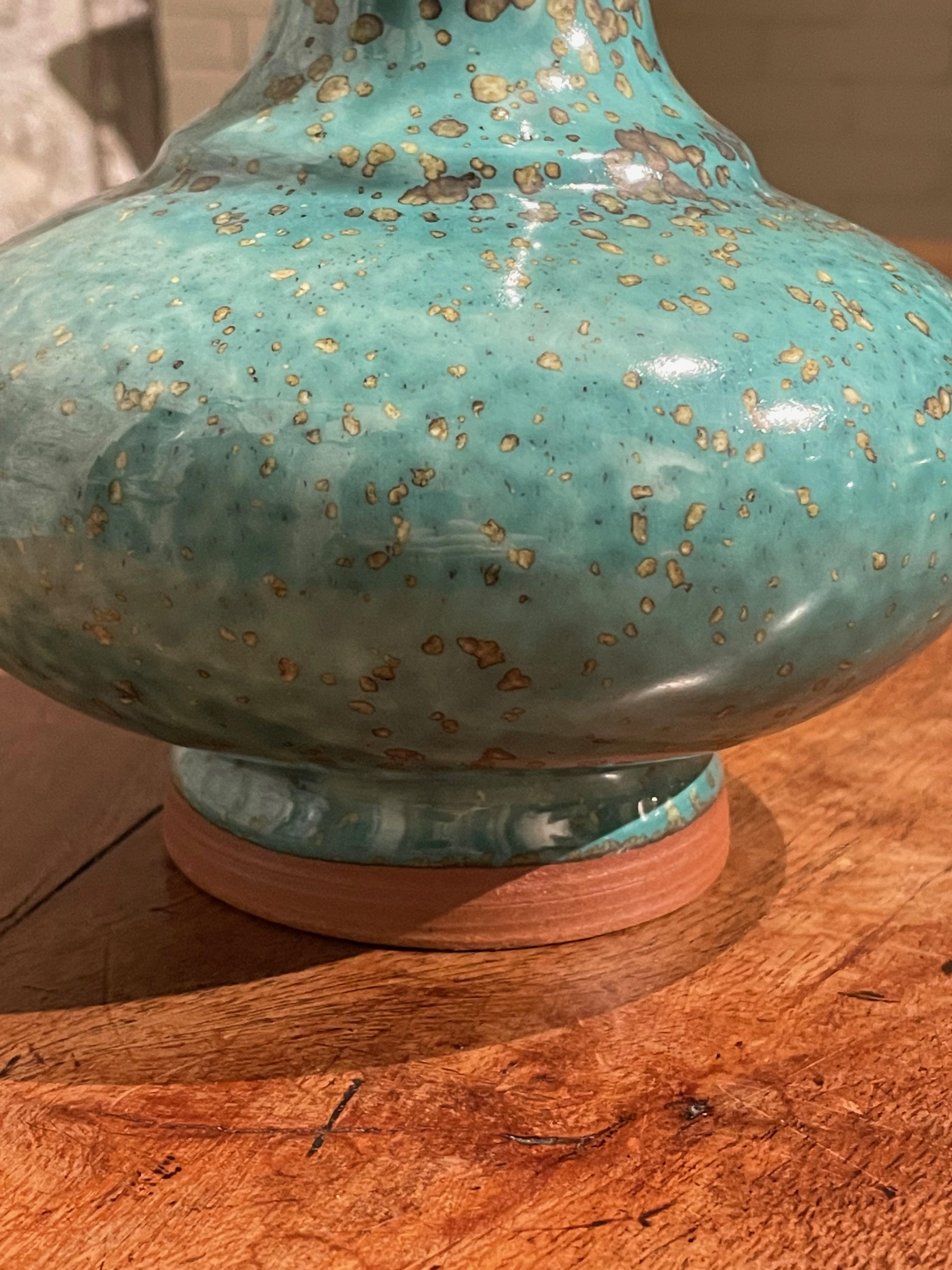 Chinois Vase à col tube turquoise avec glaçure mouchetée d'or, Chine, contemporain en vente