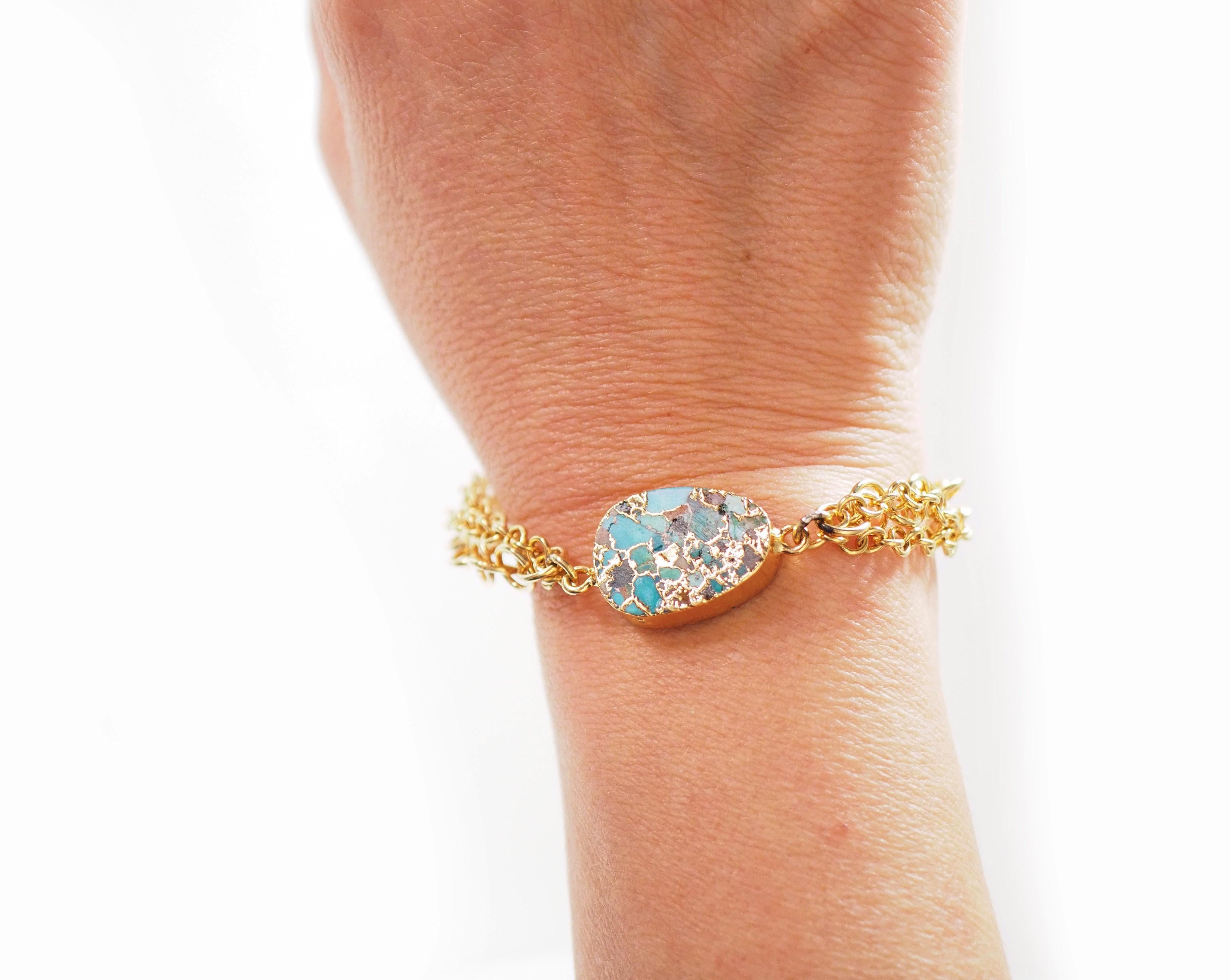 Turquoise zecchino Gold and Gold Plated Bracelet. Adjustable to any size.
All Giulia Colussi jewelry is new and has never been previously owned or worn. Each item will arrive at your door beautifully gift wrapped in our boxes, put inside an elegant