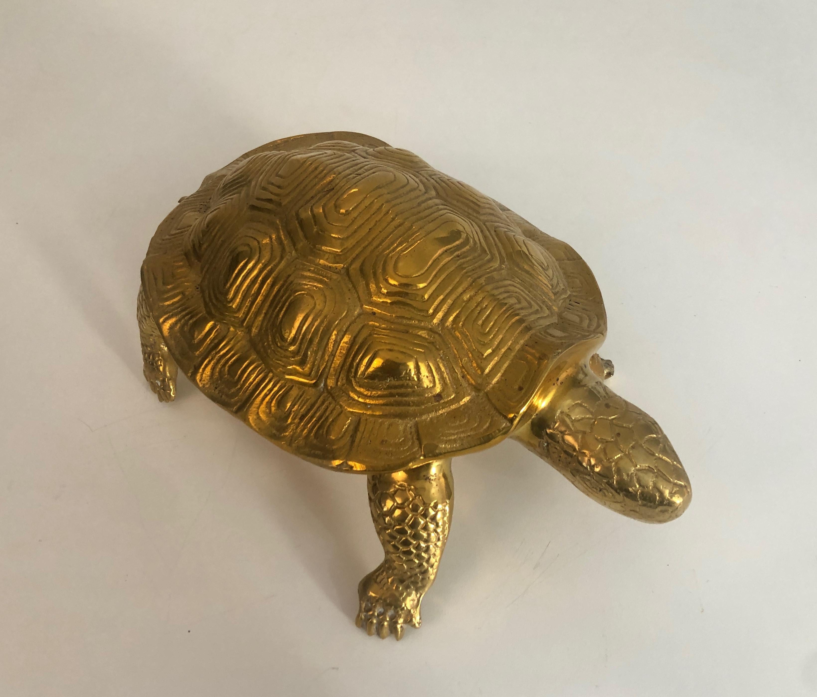 Sculpture française de tortue en laiton, datant d'environ 1970 en vente 3