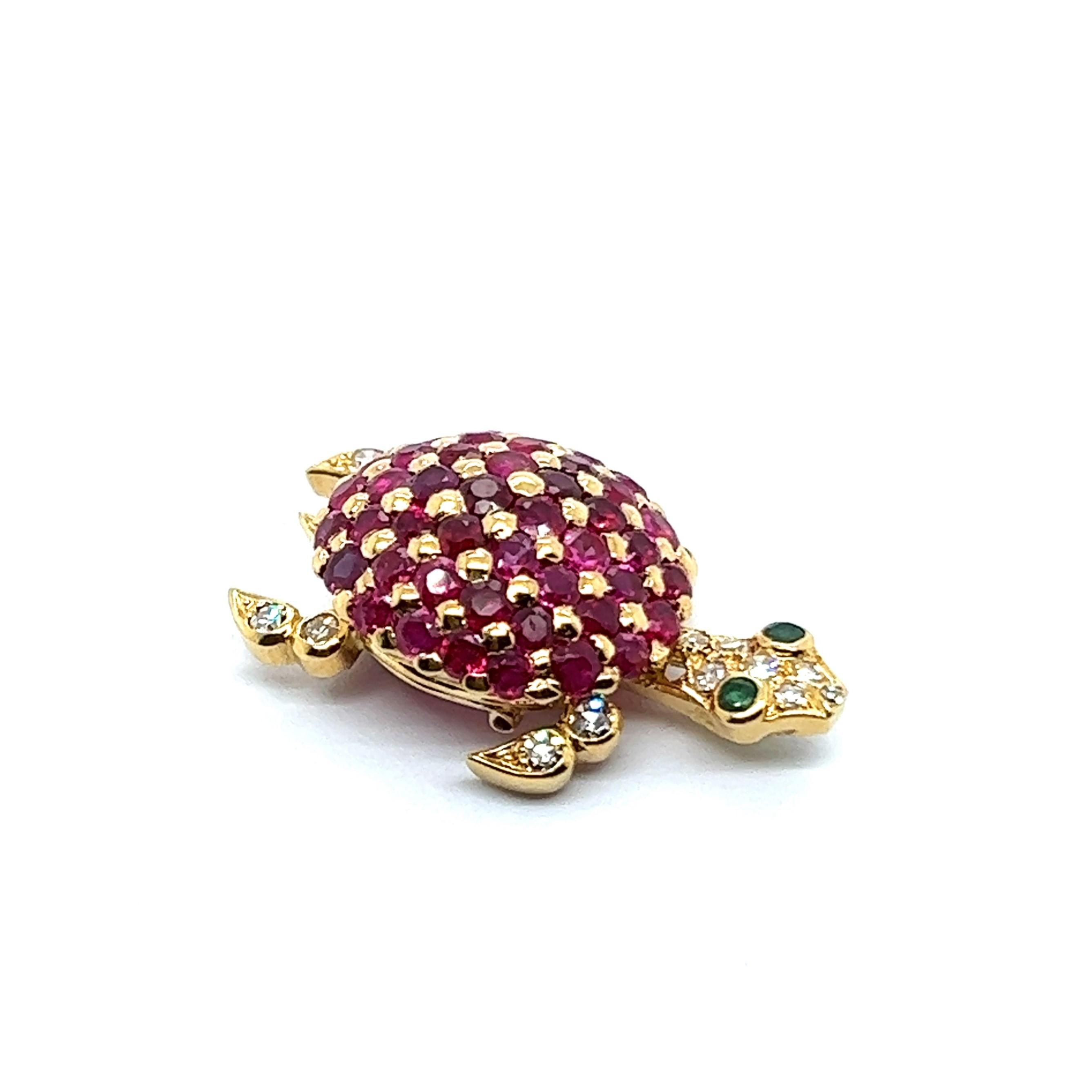 Turtle Brooch with Rubies & Diamonds in 18 Karat Yellow Gold For Sale 4