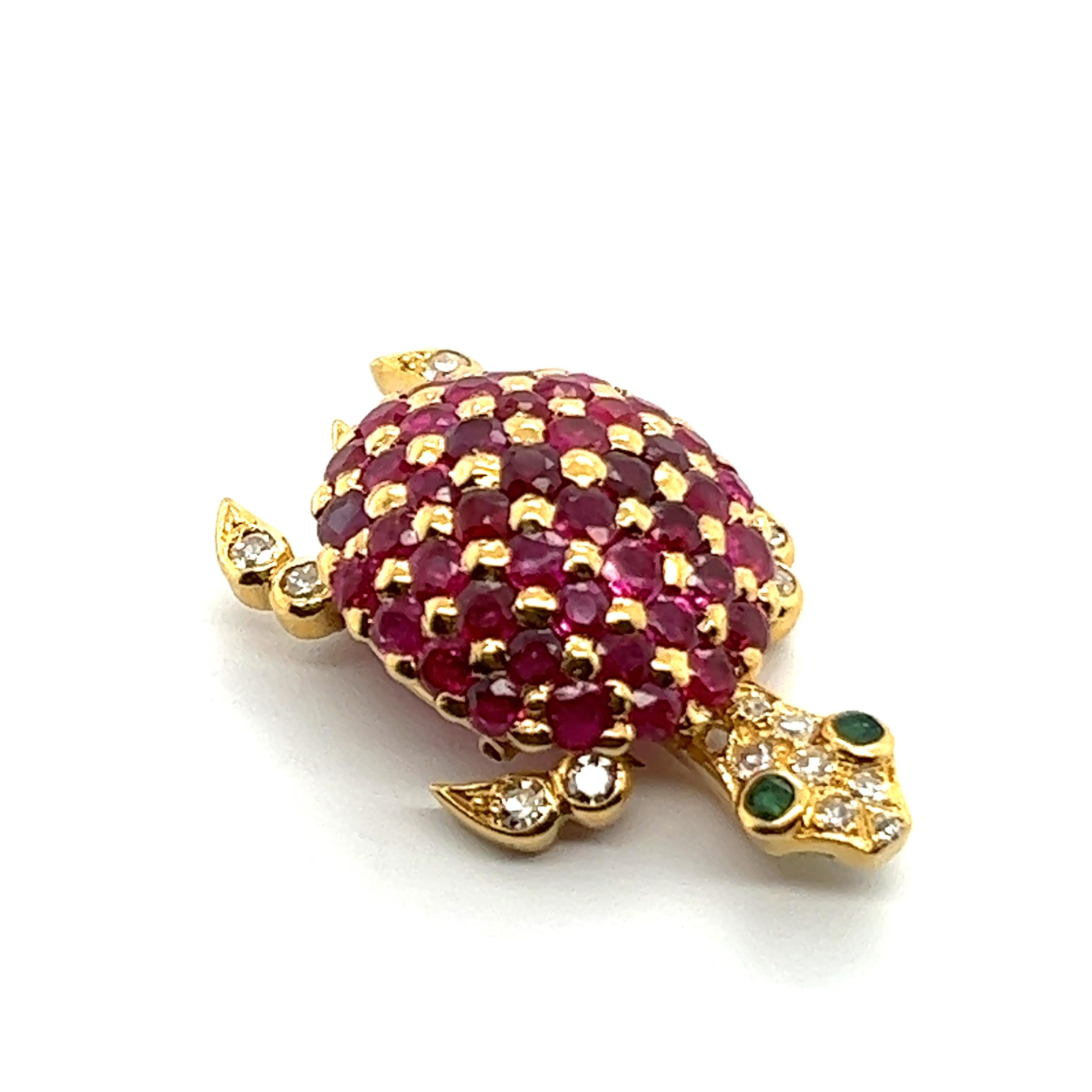 Turtle Brooch with Rubies & Diamonds in 18 Karat Yellow Gold For Sale 6