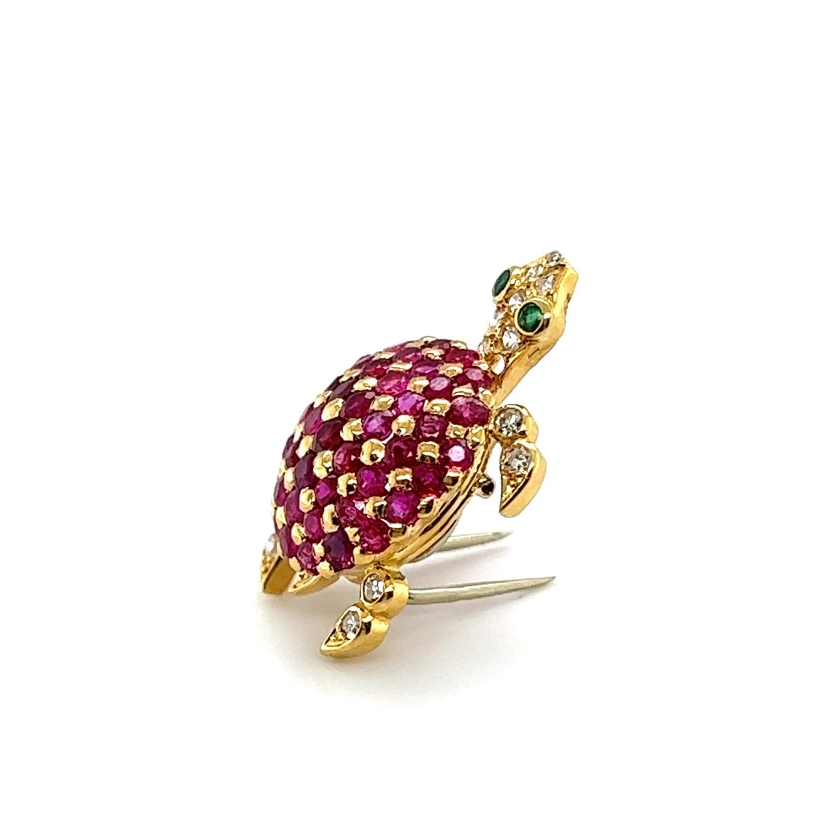 Turtle Brooch with Rubies & Diamonds in 18 Karat Yellow Gold For Sale 8