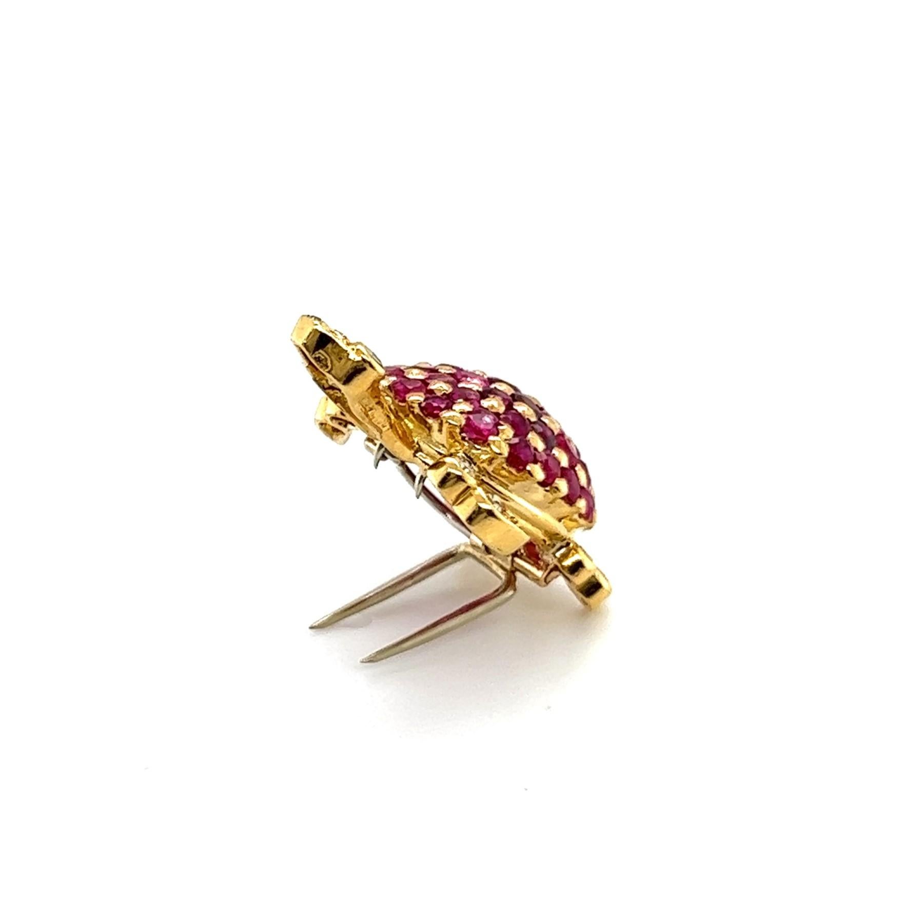 Turtle Brooch with Rubies & Diamonds in 18 Karat Yellow Gold For Sale 9
