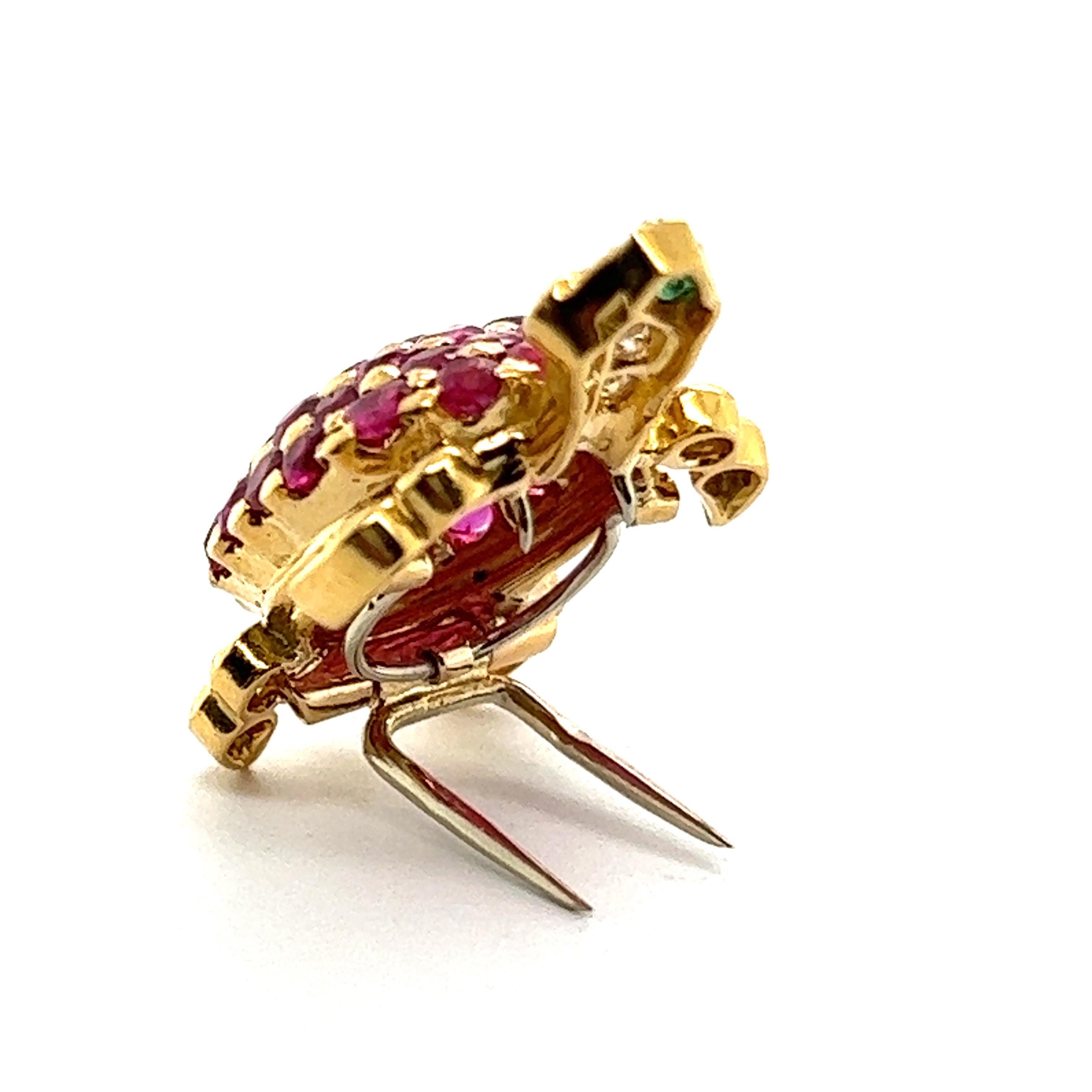 Turtle Brooch with Rubies & Diamonds in 18 Karat Yellow Gold For Sale 2