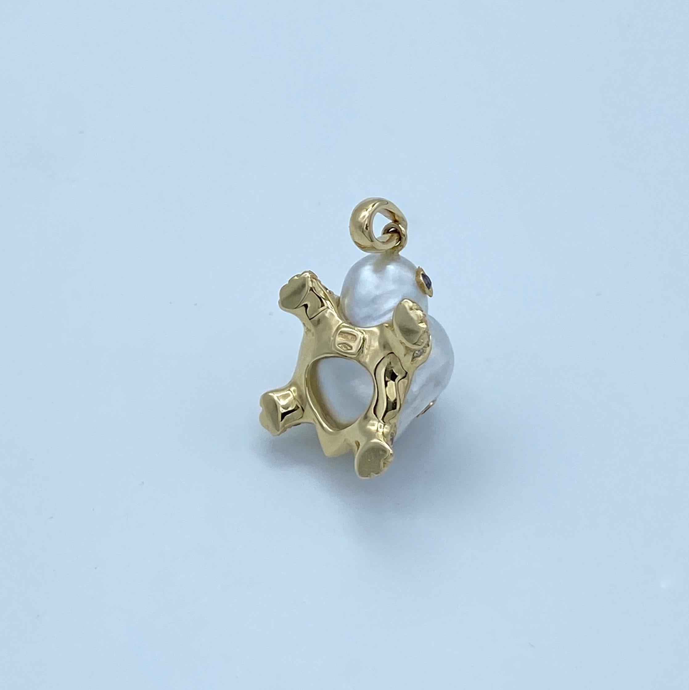 Women's Turtle Brown Black Diamond 18 Karat Australian Pearl Gold Pendant/Necklace  For Sale