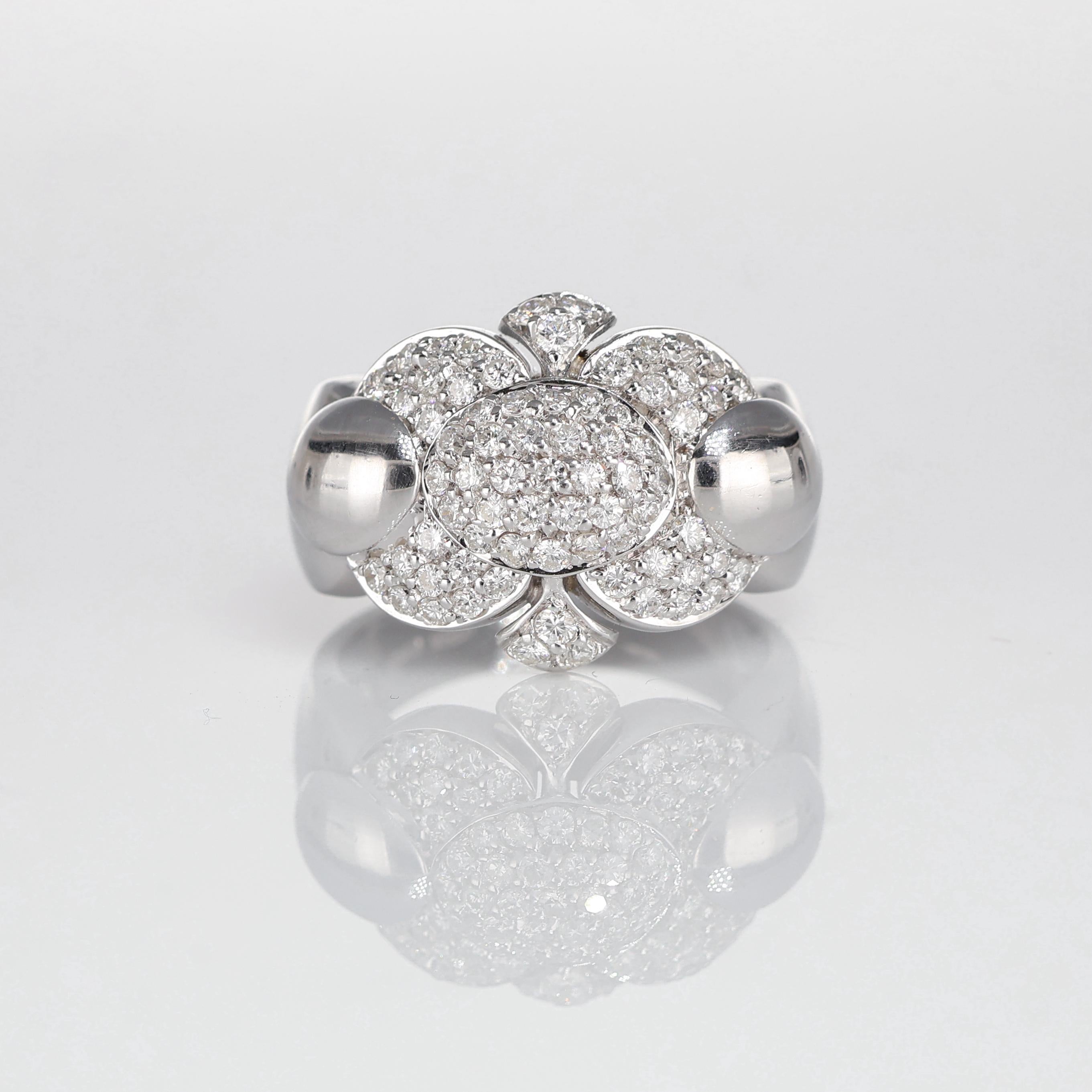 IMPORTANT NOTE:
✔ No additional costs will be added to this order.
✔ Shipping and customs duties are fully covered by us.
--------------------
This exceptional piece from the Turtle Collection is meticulously crafted in 18 kt yellow gold and
