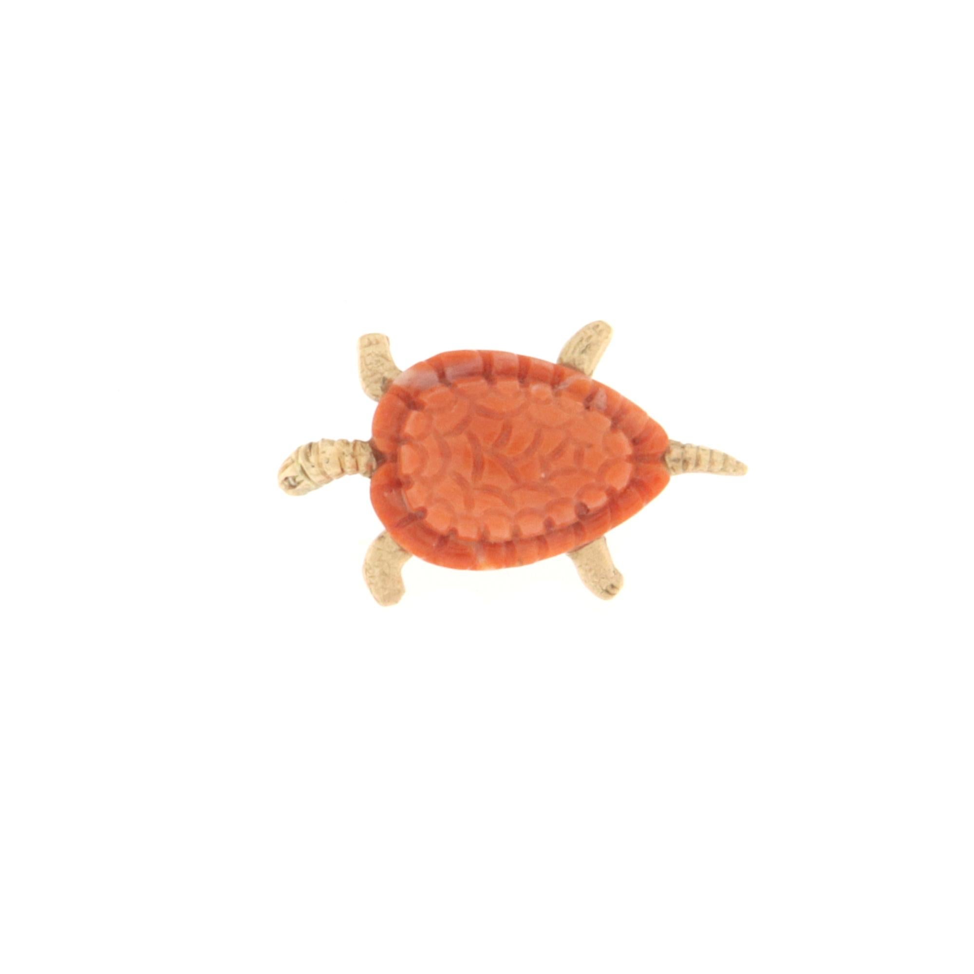 Turtle Coral Diamonds 14 Karat Yellow Gold Brooch In New Condition For Sale In Marcianise, IT