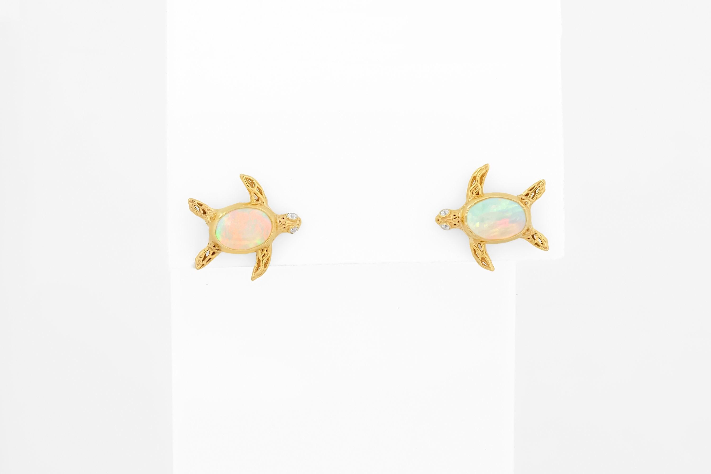 Donna Orecchini tartaruga con opali in oro 14k in vendita