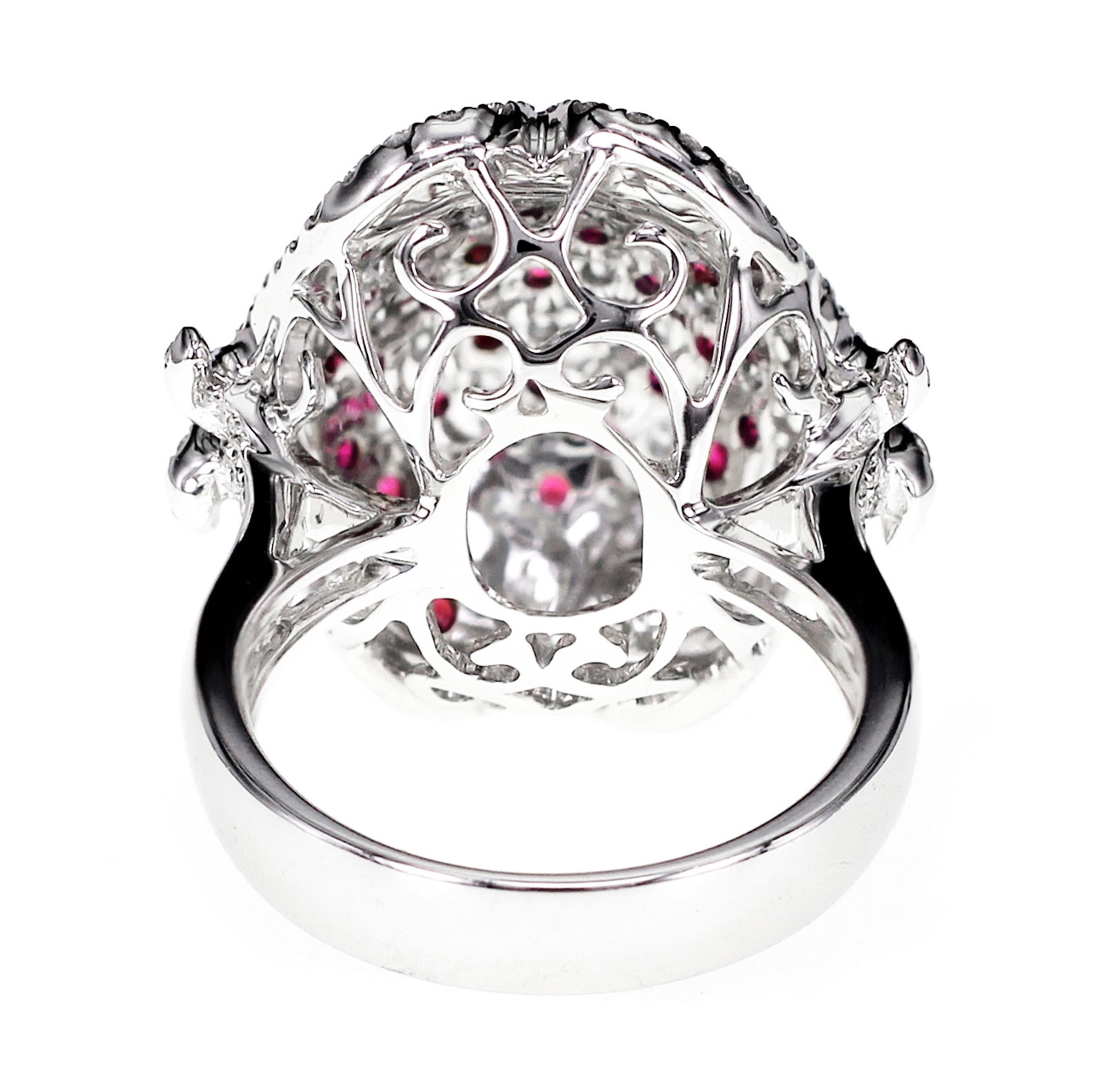 Taille ronde Bague d'inspiration « tortue » en rubis rouge vif et diamant blanc en vente