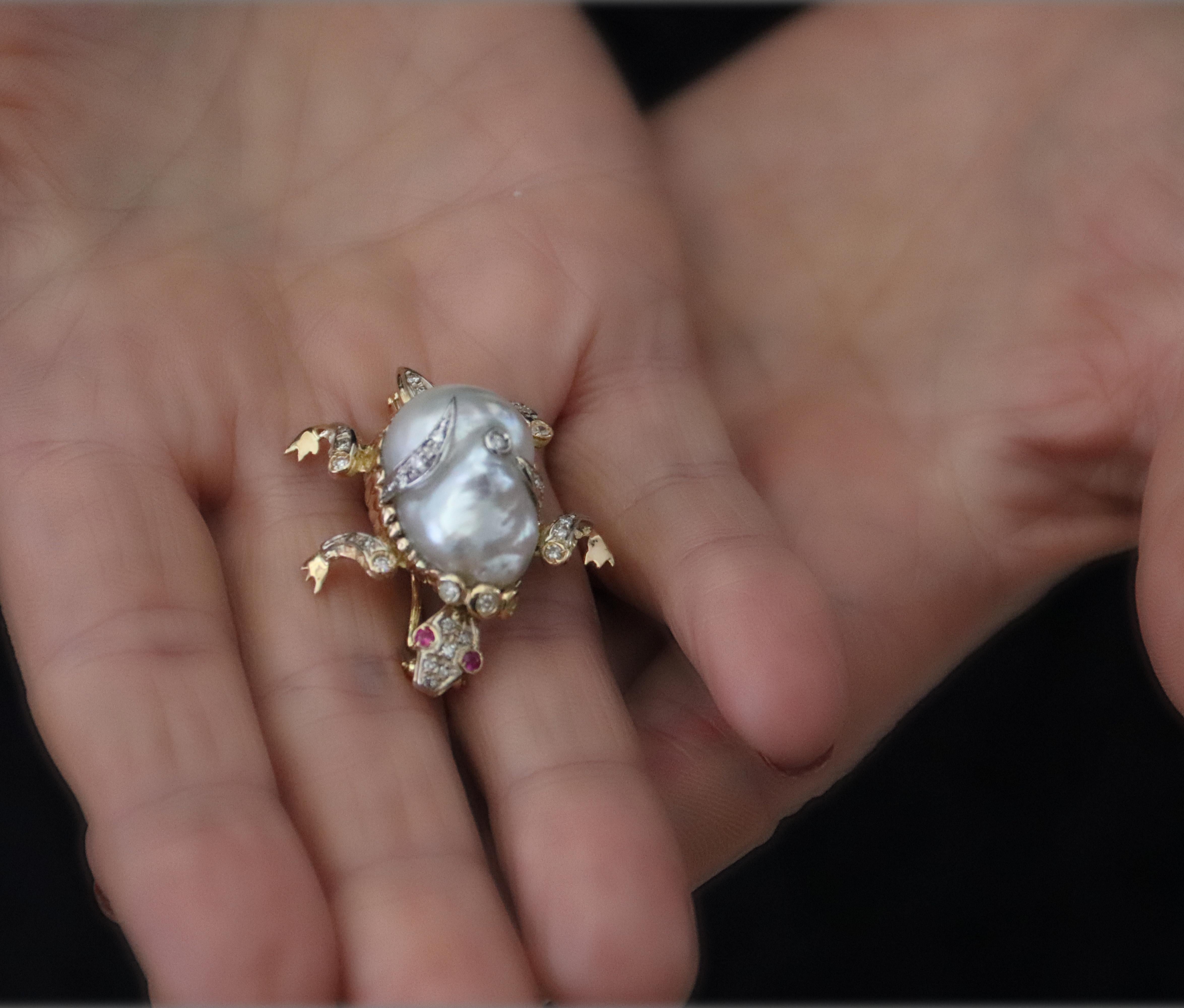Turtle Pearl Diamonds Ruby 18 Karat Yellow Gold Brooch For Sale 3