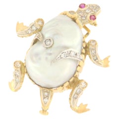 Schildkrötenperlen-Diamant-Rubin-Brosche aus 18 Karat Gelbgold