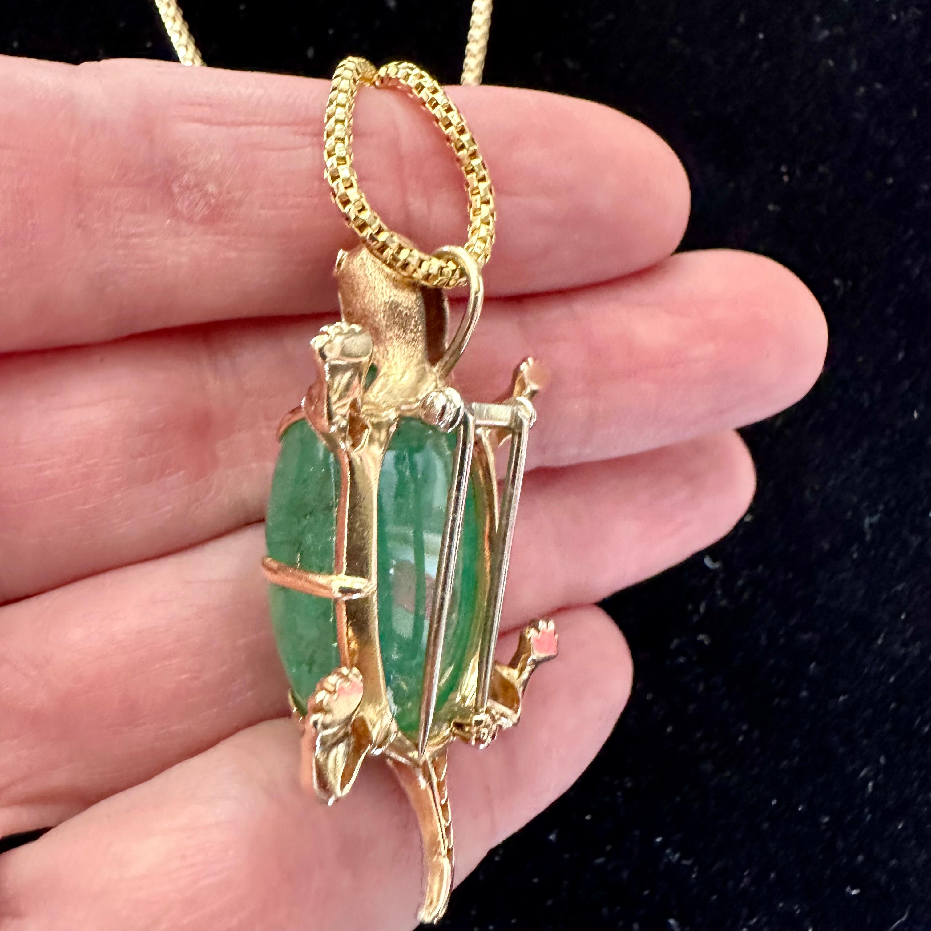 Turtle Pendant Necklace with Diamond Green Emerald 14k Yellow Gold  In Good Condition For Sale In Beverly Hills, CA