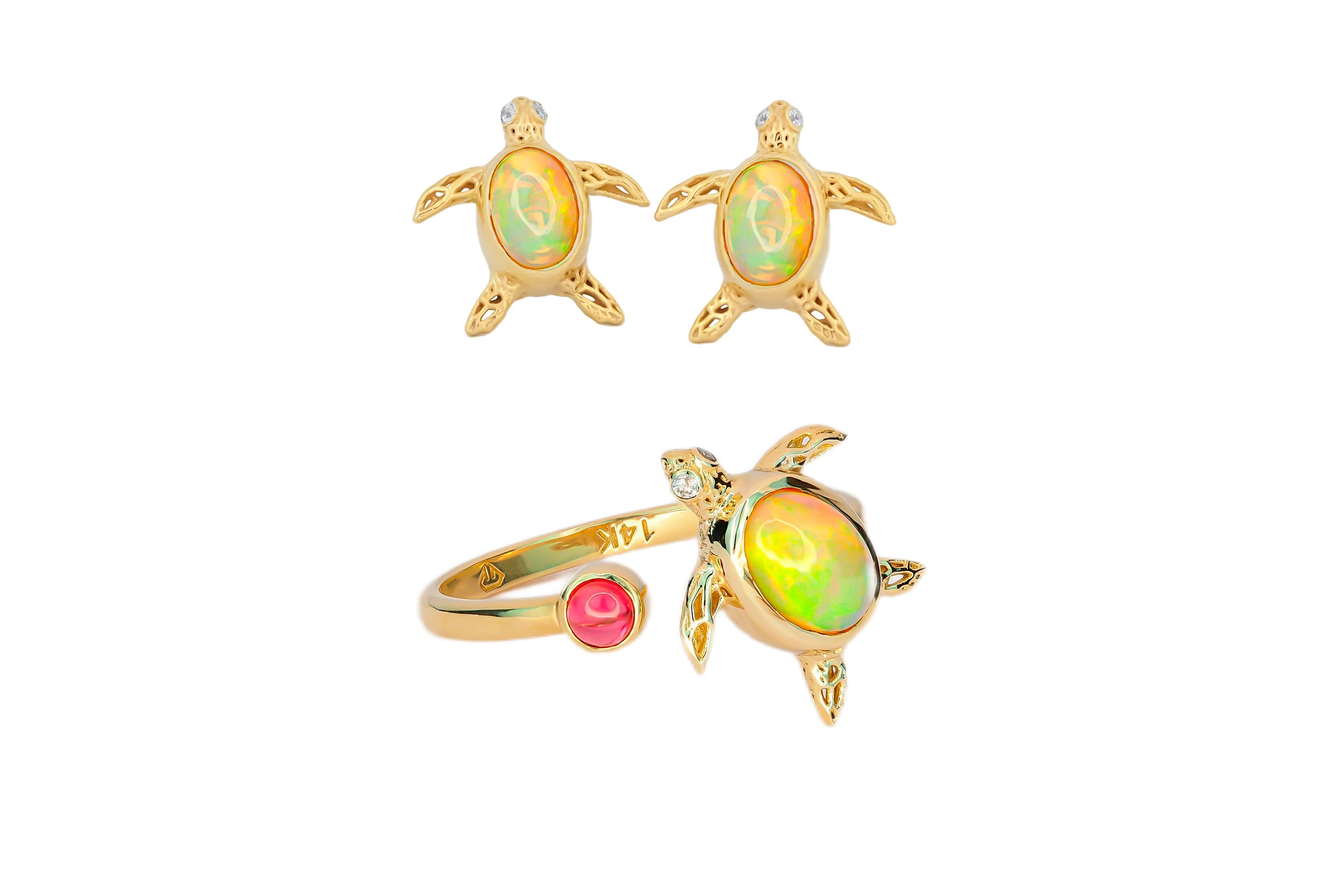 Turtle set: earrings studs and ring with opals in 14k gold. For Sale 3