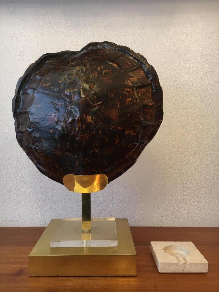 Turtle Shell Lamp ca. 1970s In Good Condition For Sale In Geneva, CH
