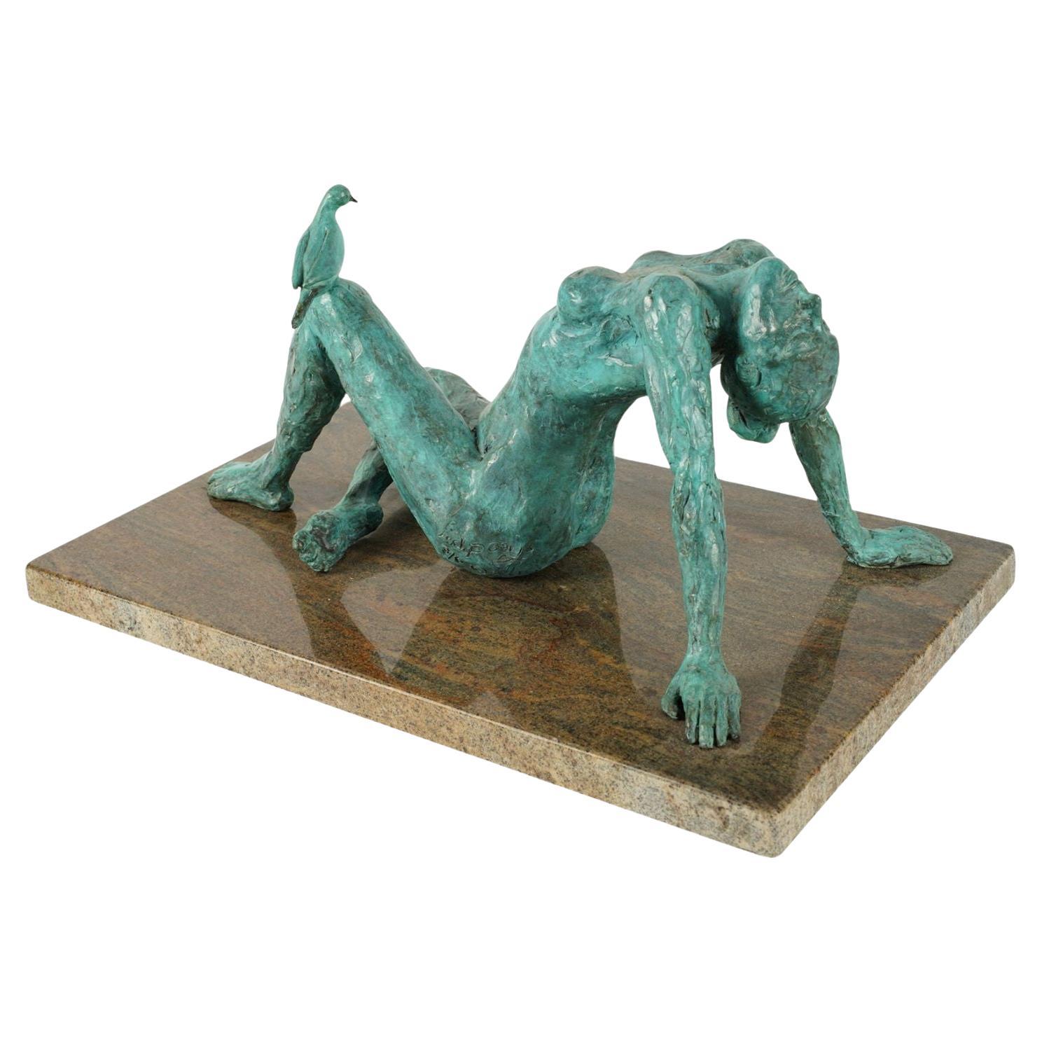 "Tórtola" Escultura de bronce patinado de R. Poey