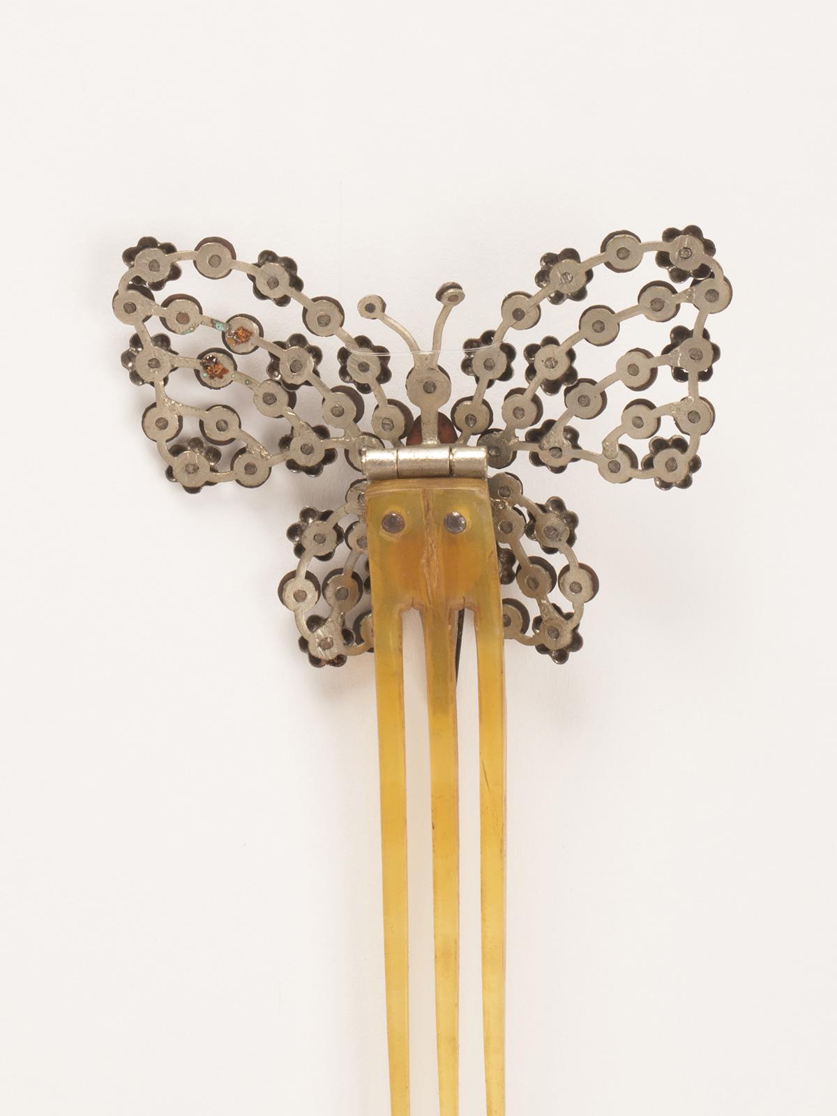 Tortoise Shell Turtleshell hair comb with butterfly in cutnsteel, France 1900.  For Sale