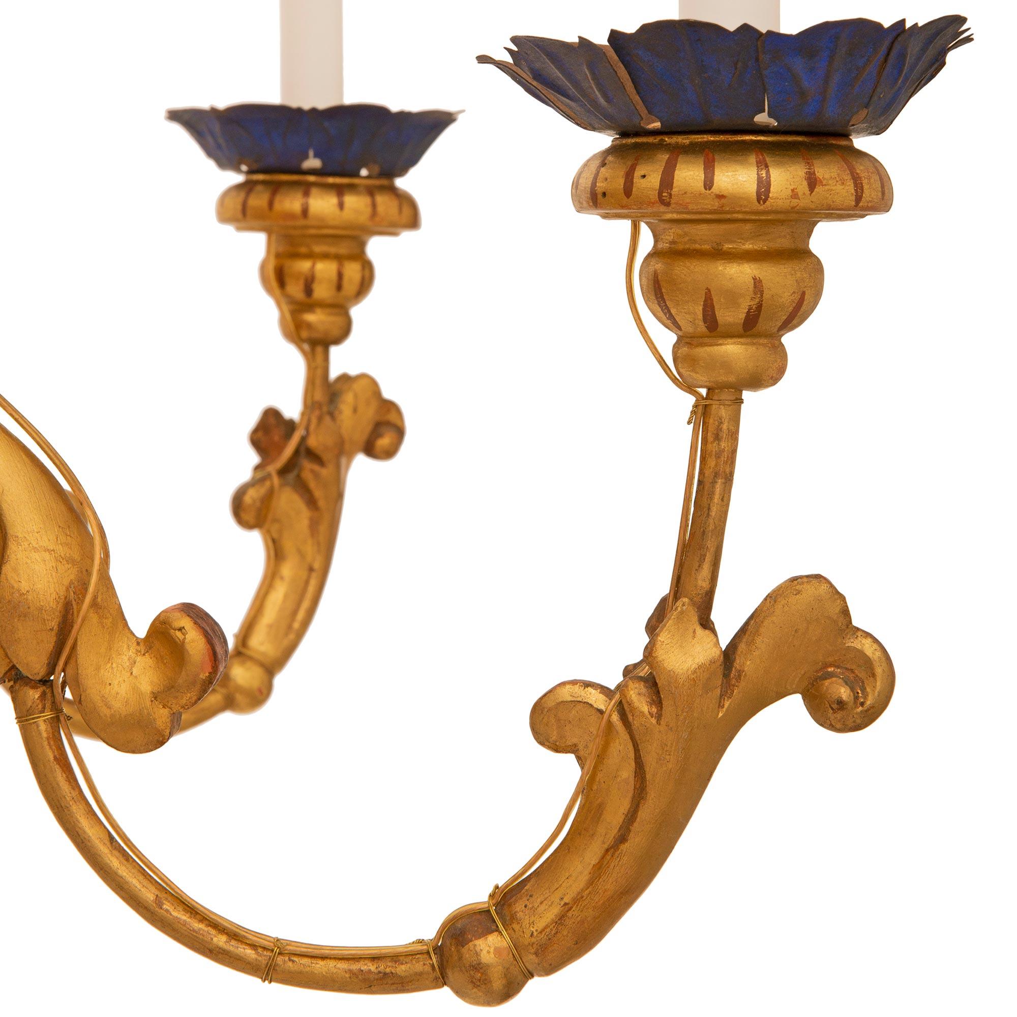 Tuscan 19th Century Charles X Period Patinated & Giltwood Chandelier For Sale 2