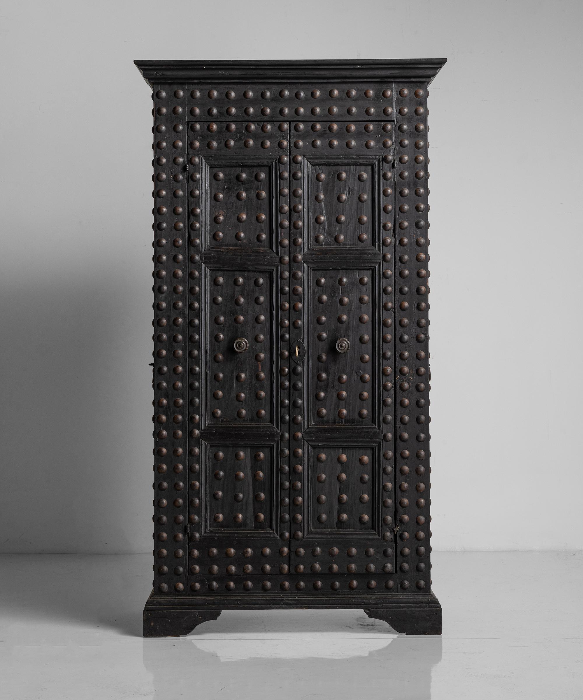 Tuscan armoire

Italy Circa 1720

Blackened pioppo wood with iron nails and handles on each side.

Measures: 41”W x 18”D x 74”H.
