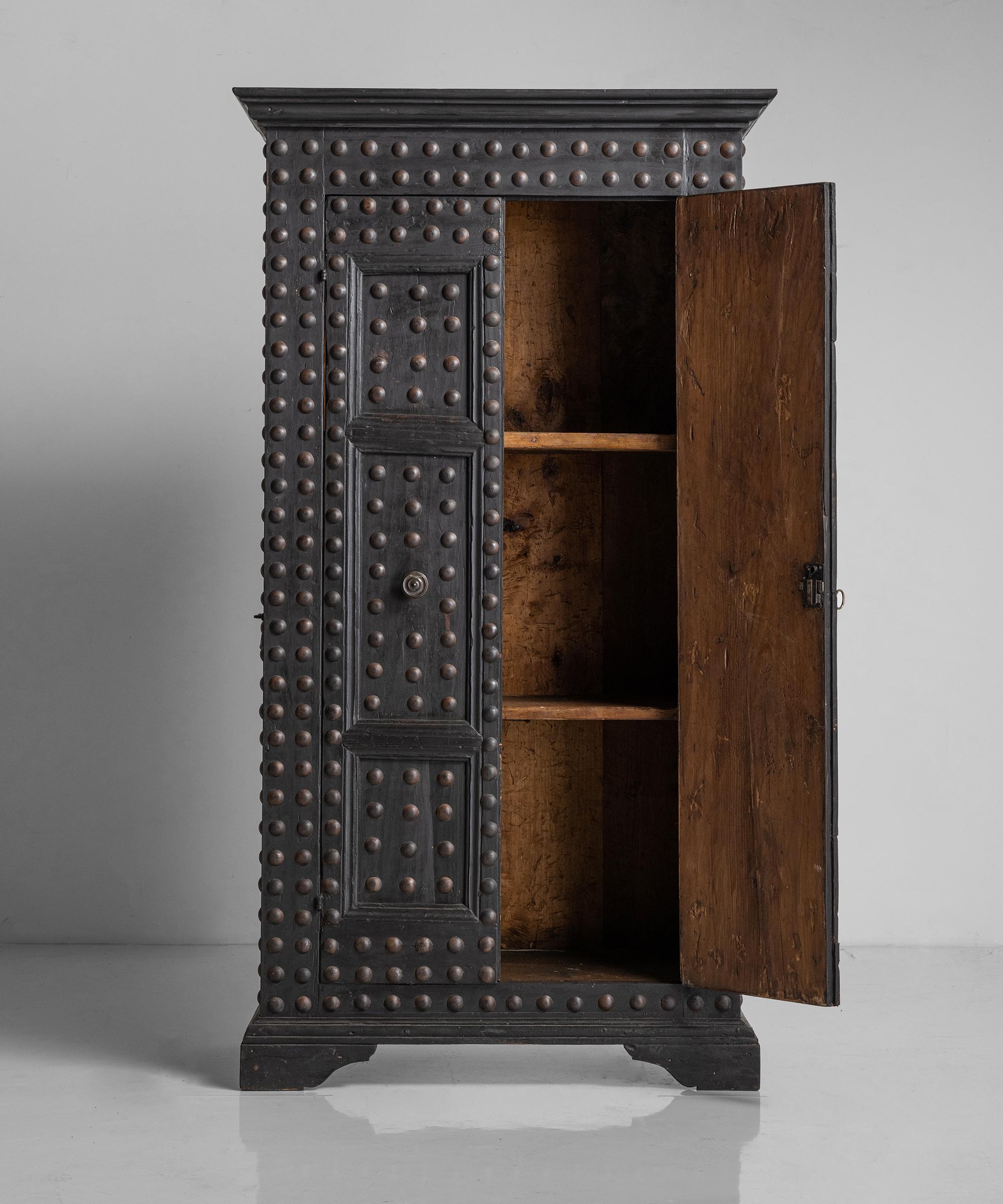 Tuscan Armoire, Italy, Circa 1720 In Good Condition In Culver City, CA