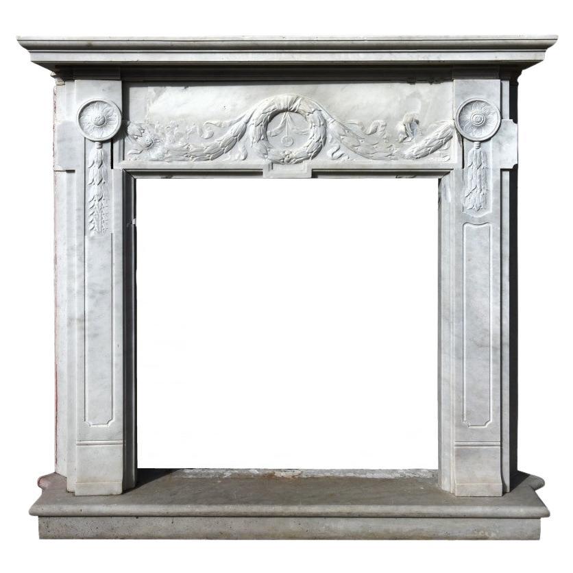 Tuscan Fireplace in Carrara White Marble Late 19th Century For Sale