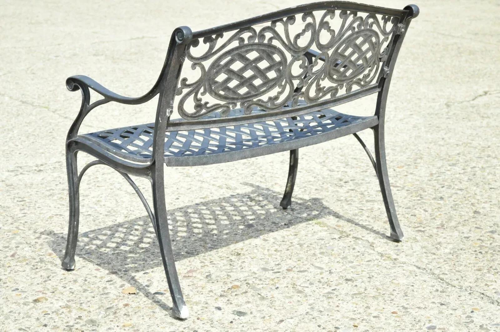 Banc de jardin en fonte d'aluminium noir style toscan méditerranéen Loveseat (A) en vente 1