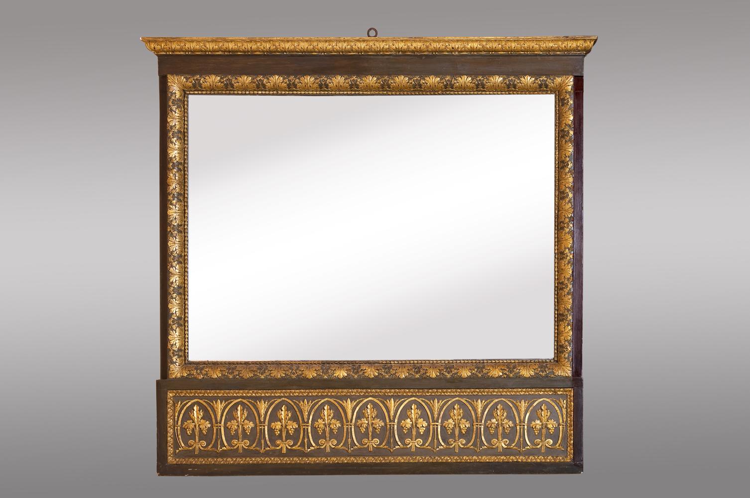 Lucca Neoclassical Trumeau Carved Mirror, Early 19th Century In Excellent Condition For Sale In Saint-Ouen, FR