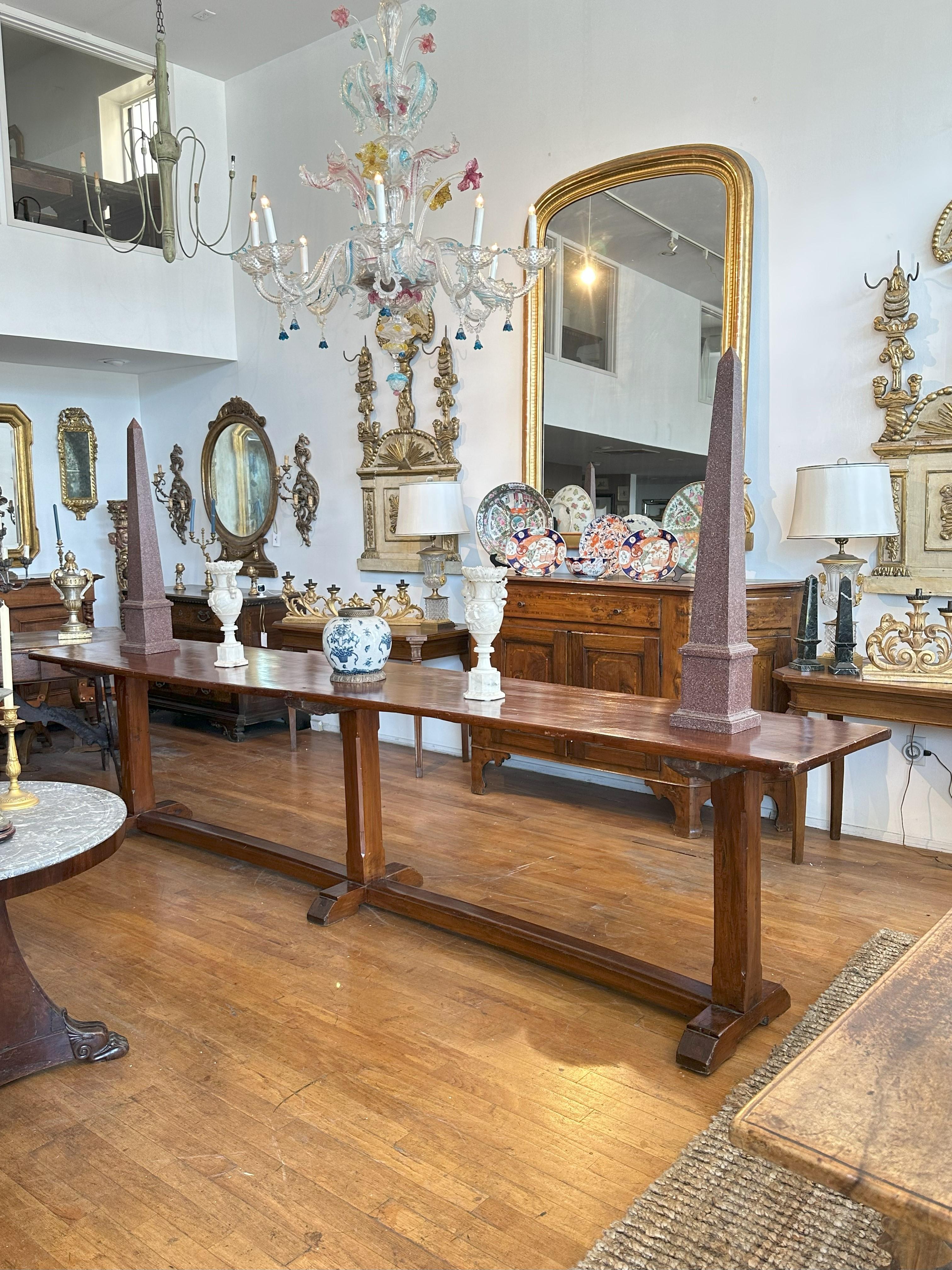Mesa de refectorio toscana - Circa 1850 Tallado en venta
