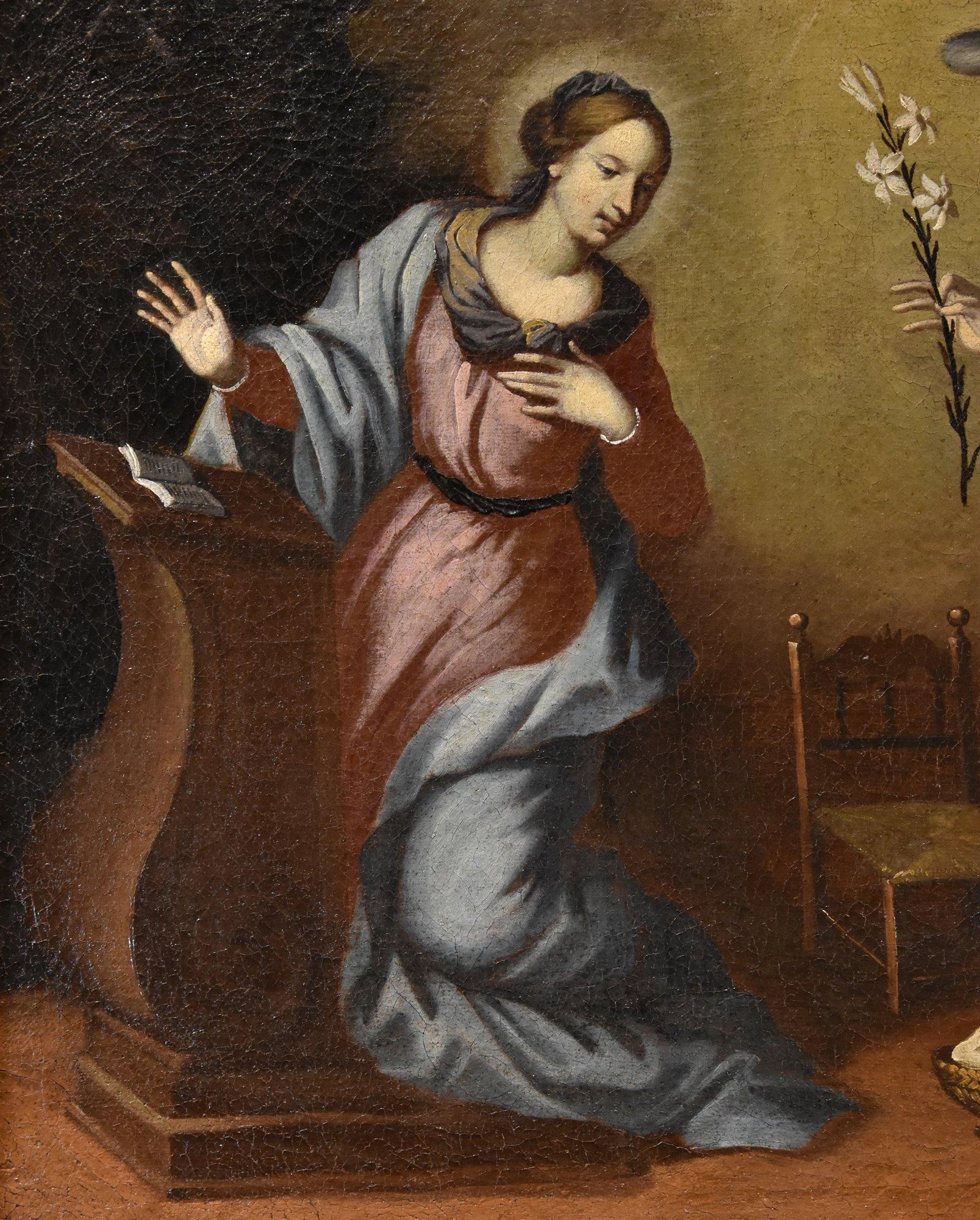 Annunciation Tuscan School 17th Century Paint Oil on canvas Old master Religious - Old Masters Painting by Tuscan School, 17th Century