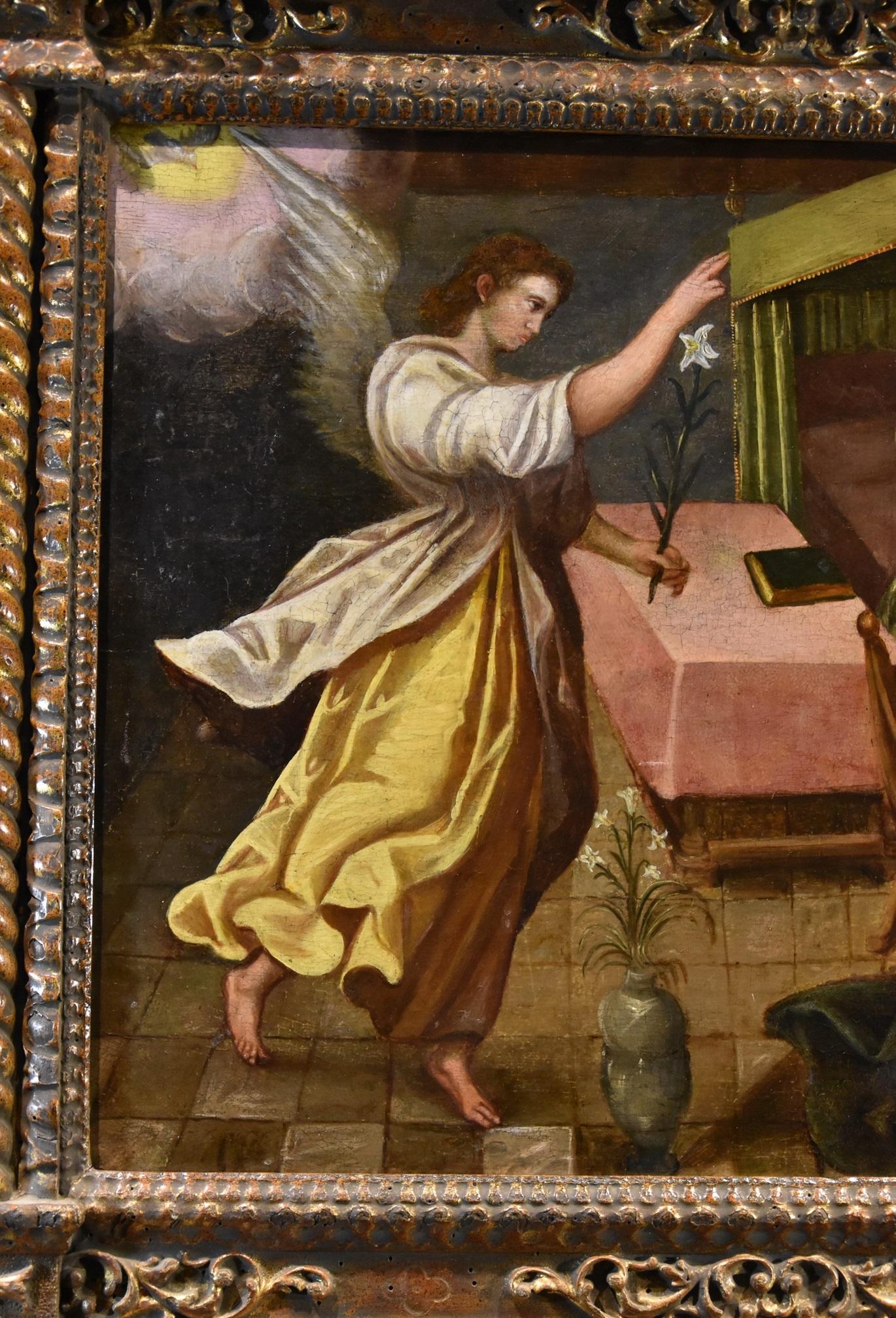 Tuscan School, second half of the 16th century
The Annunciation

Oil on canvas

51 x 65 cm.
In tabernacle frame 77 x 91 cm.

We offer this refined Annunciation, to be attributed to the hand of a painter active in the Tuscan area, of the Florentine