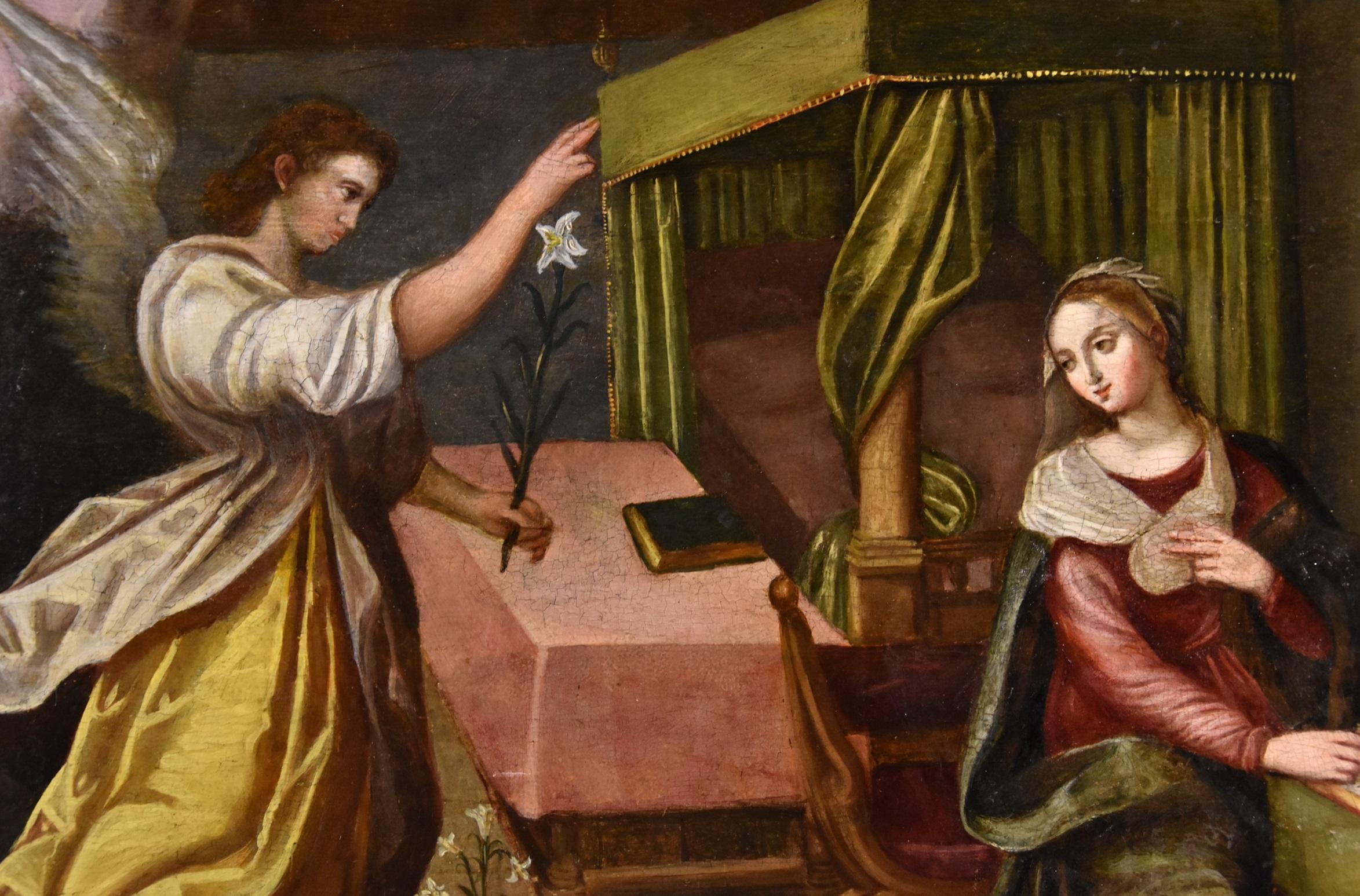 Annunciation Religious Paint Oil on table Tuscan School 16th Century Old master For Sale 4